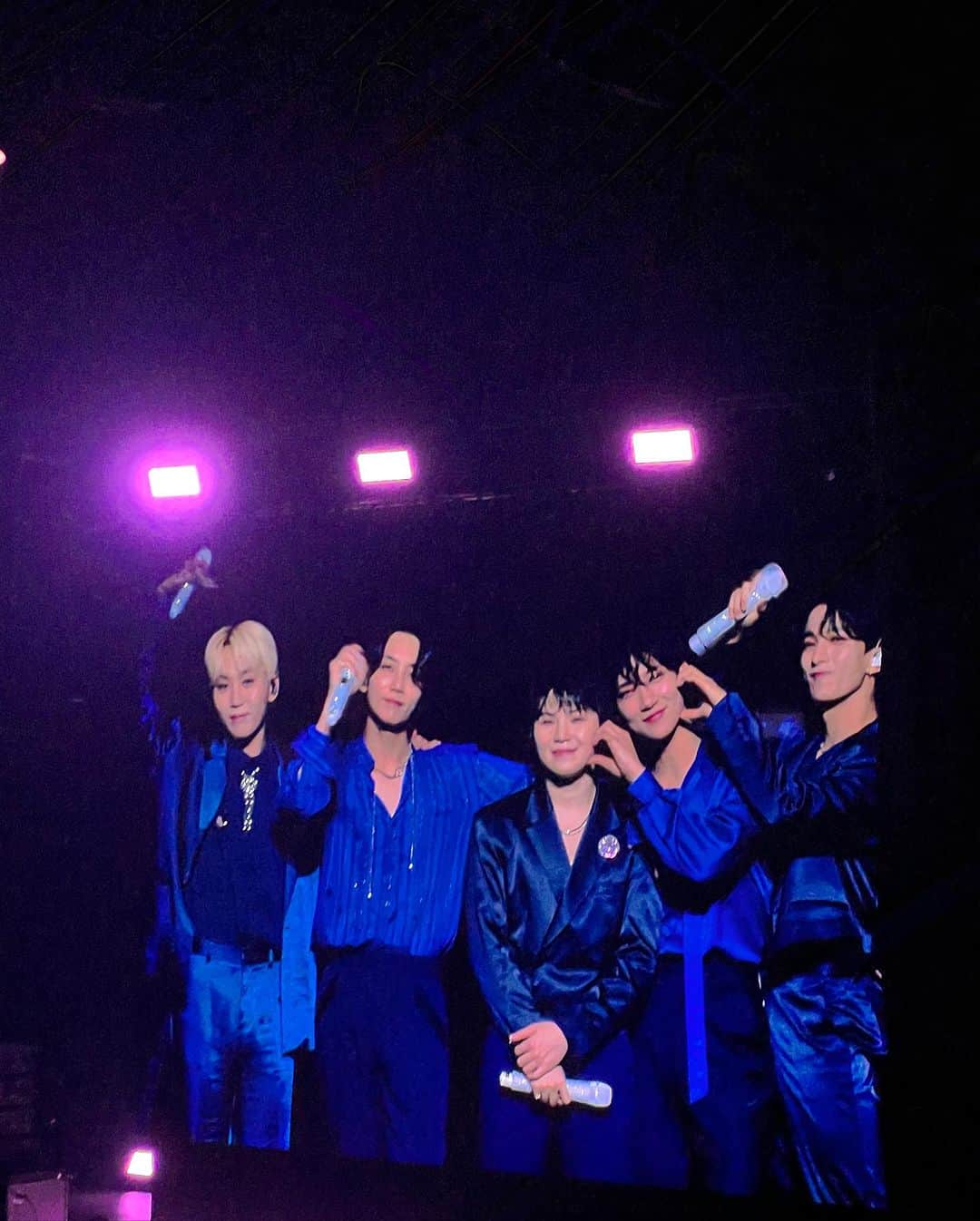 ミーガン・ヤングさんのインスタグラム写真 - (ミーガン・ヤングInstagram)「💎 A throwback to last year when we got to watch Seventeen's Be The Sun tour in Manila 😍 I'm soooooo excited for their tour in January 😆 praying I'm able to buy tickets for the section that I want!!! 💎」10月9日 23時10分 - meganbata