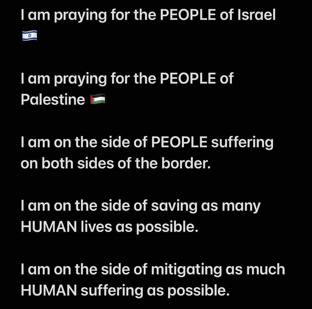 ケイティ・キャシディさんのインスタグラム写真 - (ケイティ・キャシディInstagram)「PRAY FOR PEACE, PRAY FOR ISRAEL 🇮🇱🤍 I'm at a loss of words over what's taking place in the world right now. My heart goes out to the Israelis that have been killed, kidnapped and terrorized. My heart is also with every HUMAN BEING that's been affected over the past few days. Please check in on your Jewish friends, continue to pray, and spread KINDNESS - the world needs more of it. #PrayForIsrael #PrayForPalestine」10月9日 23時38分 - katiecassidy