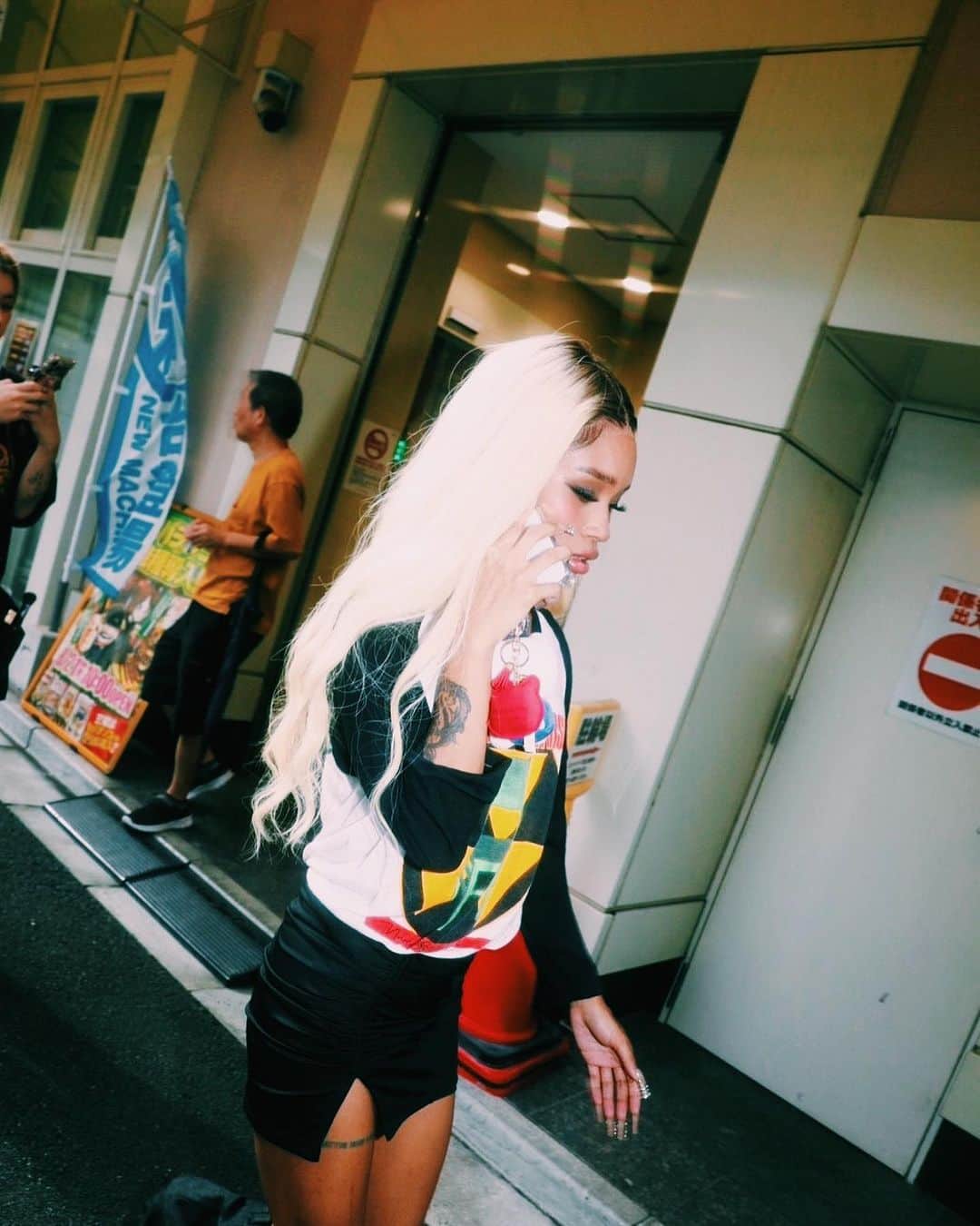 りるはにさんのインスタグラム写真 - (りるはにInstagram)「📱❤️🐈」10月9日 23時49分 - lilhoneyprincess