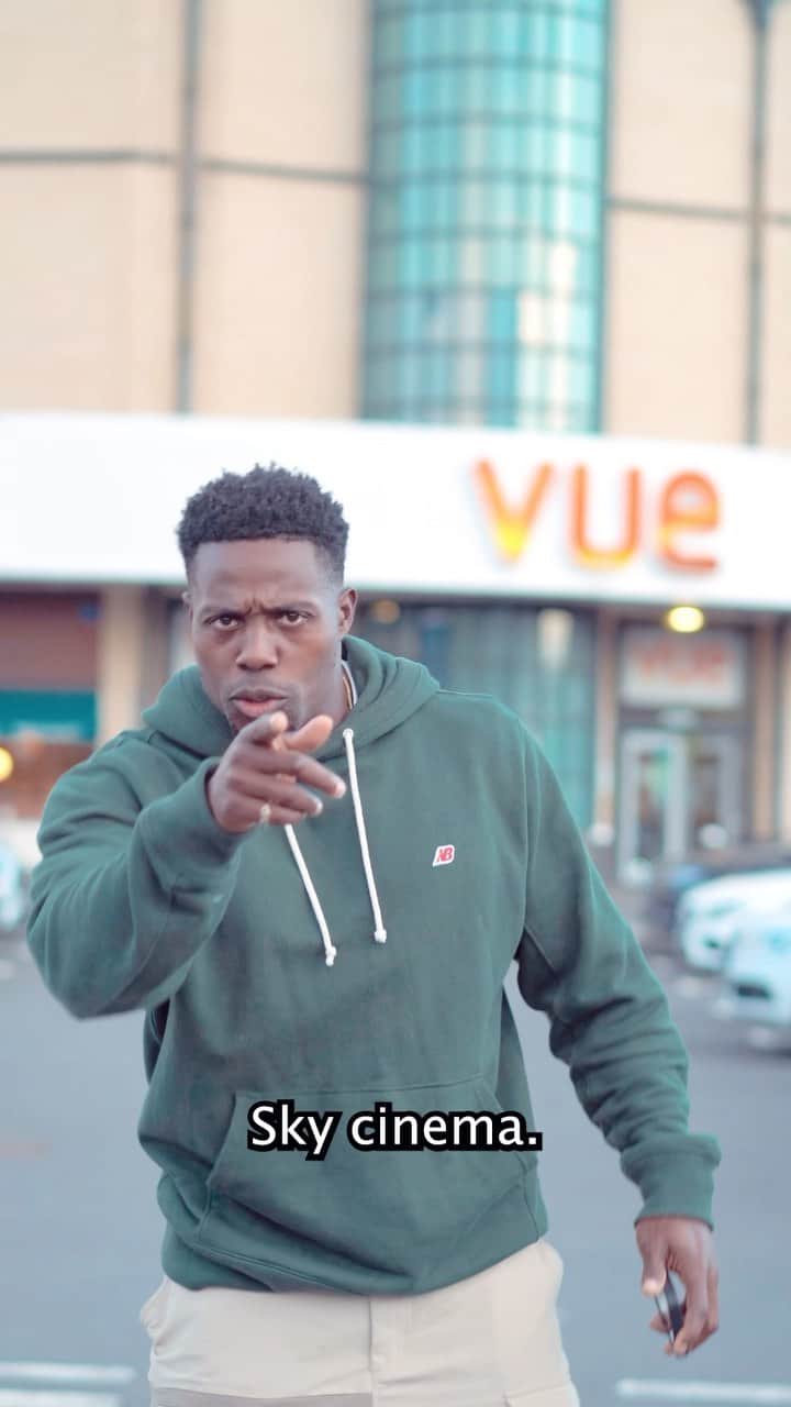 のインスタグラム：「#AD Listen up, Sky Cinema Crew! 🎬 It’s time to give your sofa a break and make a run for the cinema!🏃‍♂️🍿 @sky_uk are serving up two free Vue tickets every month, and I’m telling you, it’s the blockbuster deal of the century! 🎟️👏! 😂 Check out my stories for more info! @skytv #SkyCinema #SkyCinemaPerks」