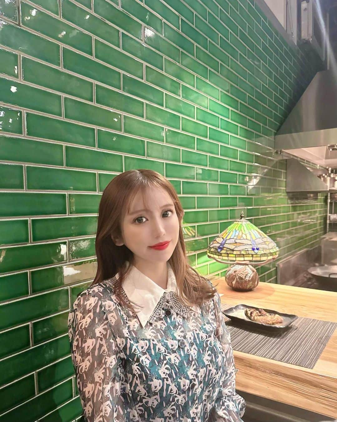 伴かなみのグルメインスタ