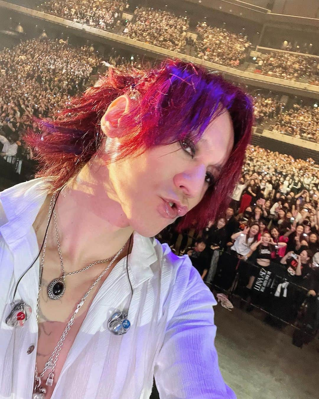 SUGIZOさんのインスタグラム写真 - (SUGIZOInstagram)「From Yokohama with Love 1008.  LUNA SEA K-Arena Yokohama公演、素晴らしい2Daysでした。 みんな本当にありがとう。 こんな混迷の時に、それでもライヴという帰れる場所がある奇跡に感謝しかありません。  年末までアリーナツアーを駆け抜けます。 みんな、各地で会おう。  #LUNASEA  #LS  #DUALARENATOUR  #MOTHERvsSTYLE  #Kアリーナ横浜」10月10日 0時44分 - sugizo_official