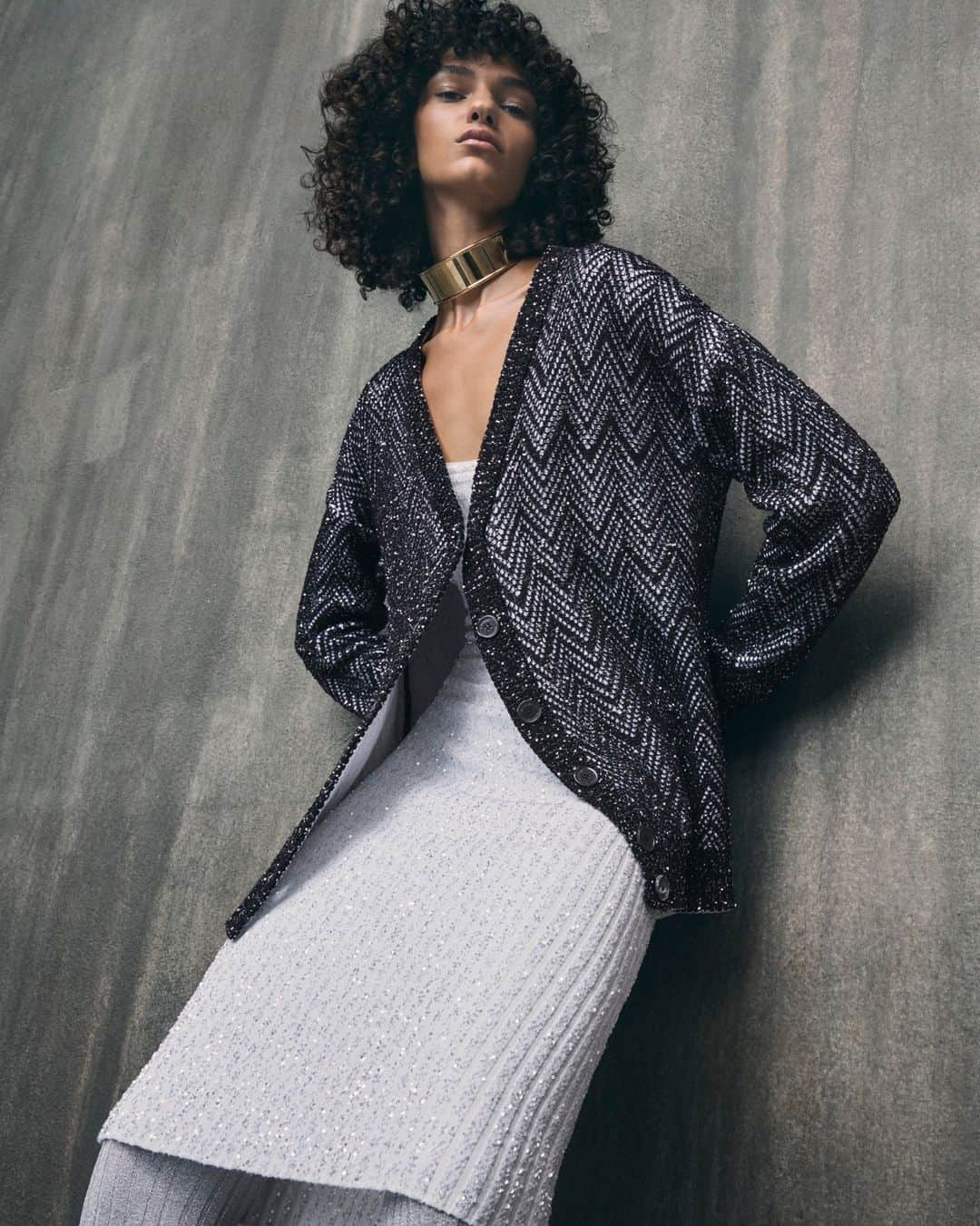 ミッソーニのインスタグラム：「All about embellishments, zigzags and sequins merging into a warm sophisticated style. ‎‎‎‎ Discover Missoni knitwear at the link in bio. ‎‎‎‎ #Missoni #MissoniFW23」