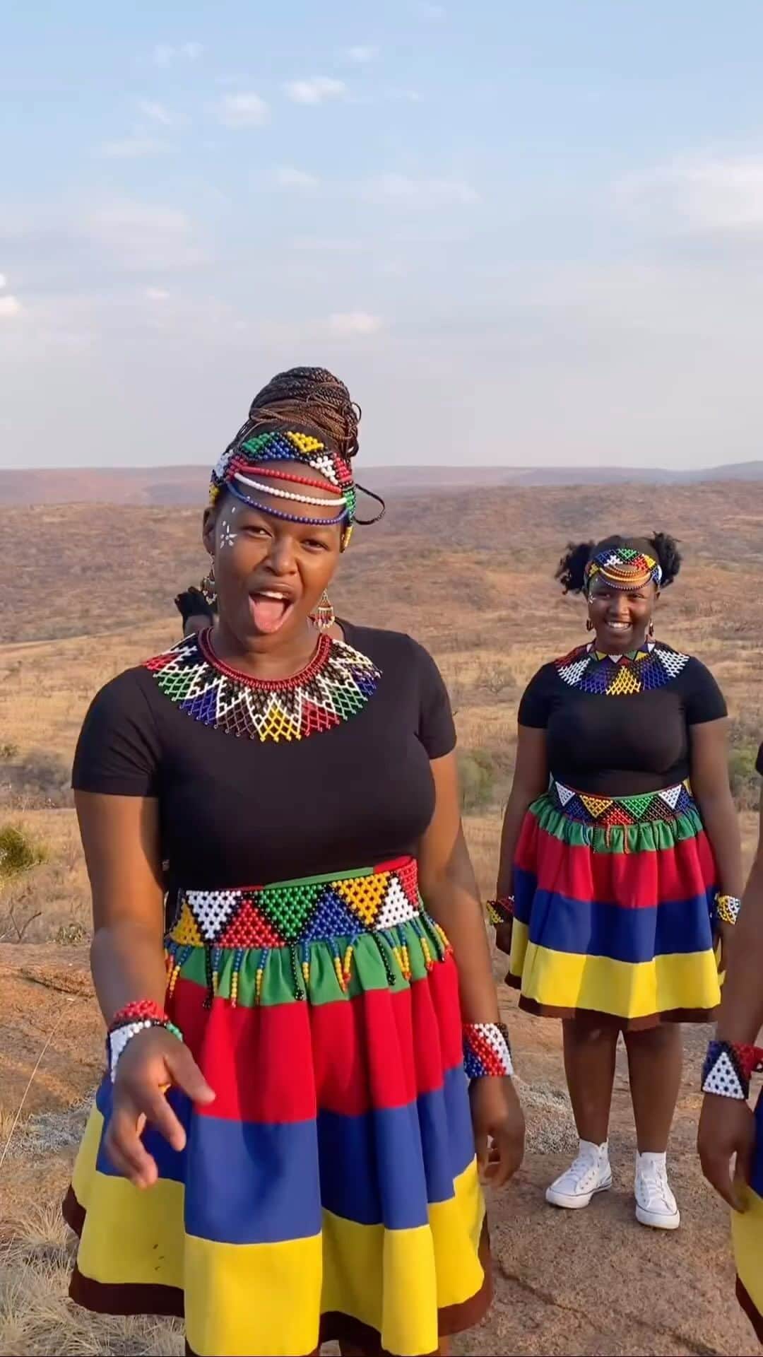 Earth Picsのインスタグラム：「@choirafrica The first choir group to make the finals at Americas Got Talent.   “Since its inception in 2009, the Ndlovu Youth Choir has become one of the world’s most treasured groups. Their unique musical arrangements, powerhouse vocals, irresistibly combined with mesmerising choreography and infectious energy have inspired millions across the globe.   An eleven-year journey has seen an after-school programme for orphaned and vulnerable children, started by the Ndlovu Care Group, transform into an international recording and touring career. Participation does not only instil values of togetherness, a work ethic and a sense of responsibility, but it develops self-discipline, self-confidence, and leadership. Through the choir, choristers gain a global perspective that offers an early pathway to artistic and professional achievement. The choir uses their talents to share their inspirational story with the world through song and dance.” Via https://choir.africa」