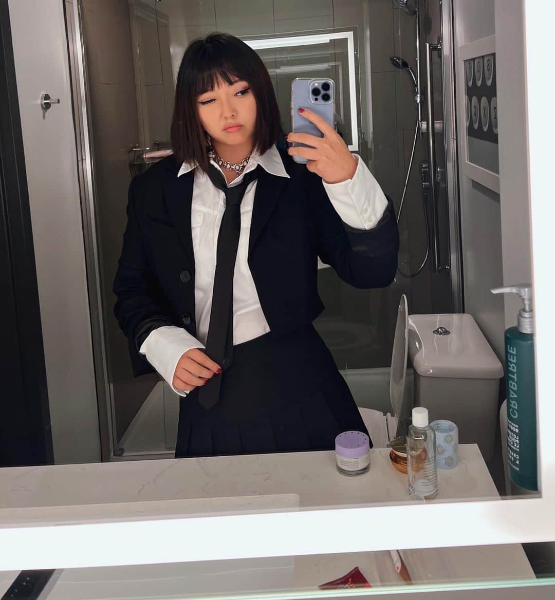 ミン さんのインスタグラム写真 - (ミン Instagram)「Bathroom Selfie」10月10日 11時07分 - therealminnn