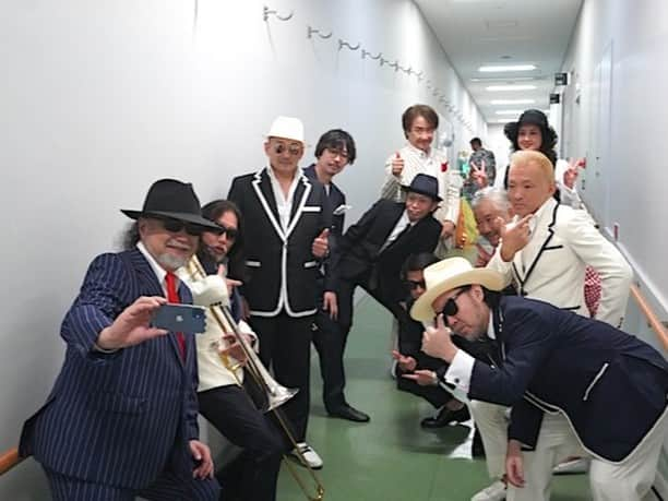 小野瀬雅生さんのインスタグラム写真 - (小野瀬雅生Instagram)「2023年10月9日、『CRAZY KEN BAND World Tour 2023-2024 Presented by TATSUYA BUSSAN』STAGE02@福岡国際会議場メインホールにおいでくださった皆様☆ありがとうございました☆福生から福岡へ福繋がりで福々しく☆ツアー2本目とは思えぬ充実感☆新曲の馴染みようがハンパありません☆サイコーでサイキョー☆次は渋谷です♫ #クレイジーケンバンド #ckb ##crazykenband #worldtour2023-2024 #ワールドツアー #世界 #福岡国際会議場メインホール #stage02 #ツアー2本目 #福岡 #サイコーでサイキョー #シアワセデス」10月10日 11時22分 - onosemasao