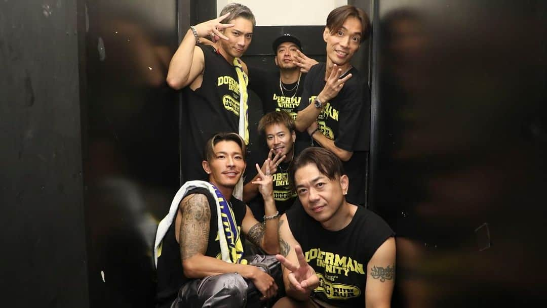 野替愁平さんのインスタグラム写真 - (野替愁平Instagram)「BIG THX, MIE‼️ SMALLEST  but  LOUDEST  🖤🖤🖤  We jus keep going🔥 NEXT HIROSHIMA🔥  #DOBERMANINFINITY #LIVETOUR2023 #DOGGRUN #MIE #三重」10月10日 11時23分 - sway_ldh