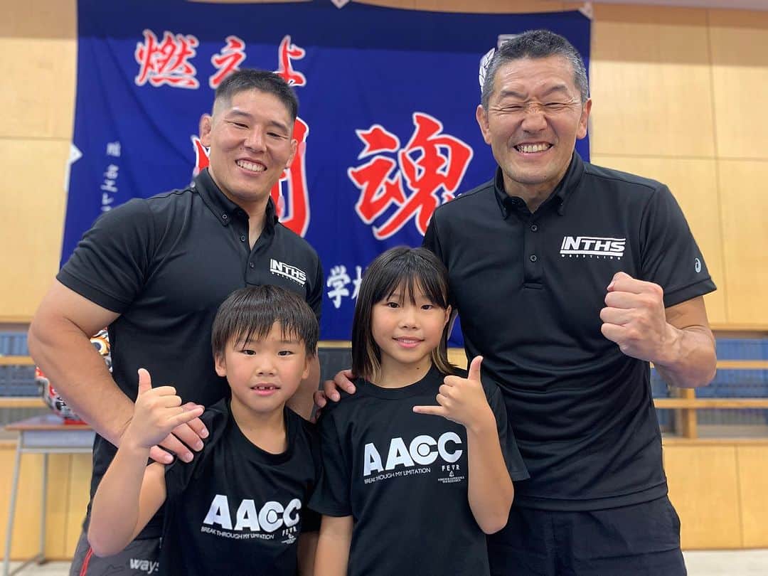 のインスタグラム：「母校 名古屋工業高校レスリング部 キッズJrレスリング体験会に参加しました☝🏼 こゆる・かいる、楽しくかったぁとずっと言ってます😊  今週10/14(土)も体験会あります！ 名古屋近辺の皆さん、是非ご参加ください！おすすめです🙌🏻  日時:15:00〜(2時間程度) 場所:名古屋工業高校 体育館4F レスリング道場 愛知県名古屋市昭和区白金3-11-19 問い合わせはコチラ↓ rpjyux9849@yahoo.co.jp @nths_wrestling @aaccsports」