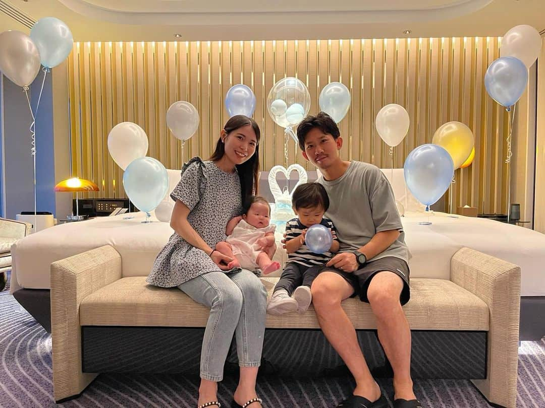 田中響子さんのインスタグラム写真 - (田中響子Instagram)「息子2歳のお誕生日stayの日は、 お部屋にバルーンをご用意いただきました🎈  昔から風船が好きな息子、 想像していたよりもずっと喜んでくれて… お願いして本当に良かったです！  急だったのに対応していただいた スタッフの方々、プレゼントしてくれたばあば ありがとうございました♡」10月10日 11時33分 - coco.golf