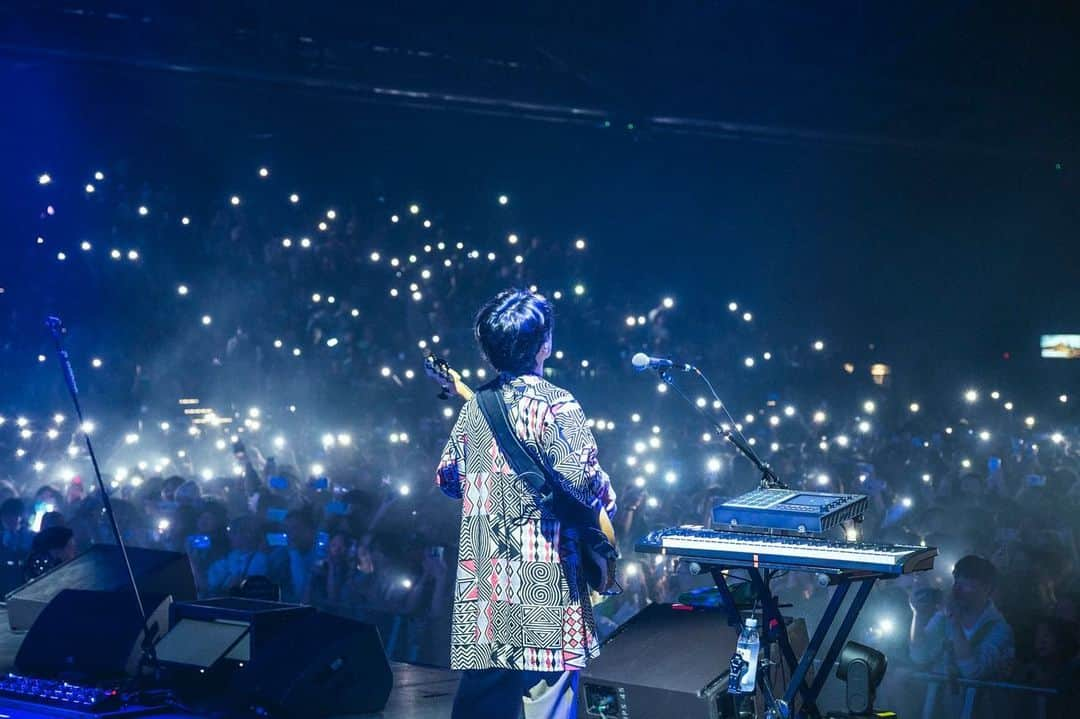 武田祐介さんのインスタグラム写真 - (武田祐介Instagram)「Sydney🇦🇺  Thank you so much for your warm welcome to our first show in Australia. We had a great time last night. You guys are awesome!! Can’t wait to see you again!  📷#takeshiyao」10月10日 11時34分 - yusuke_takeda_