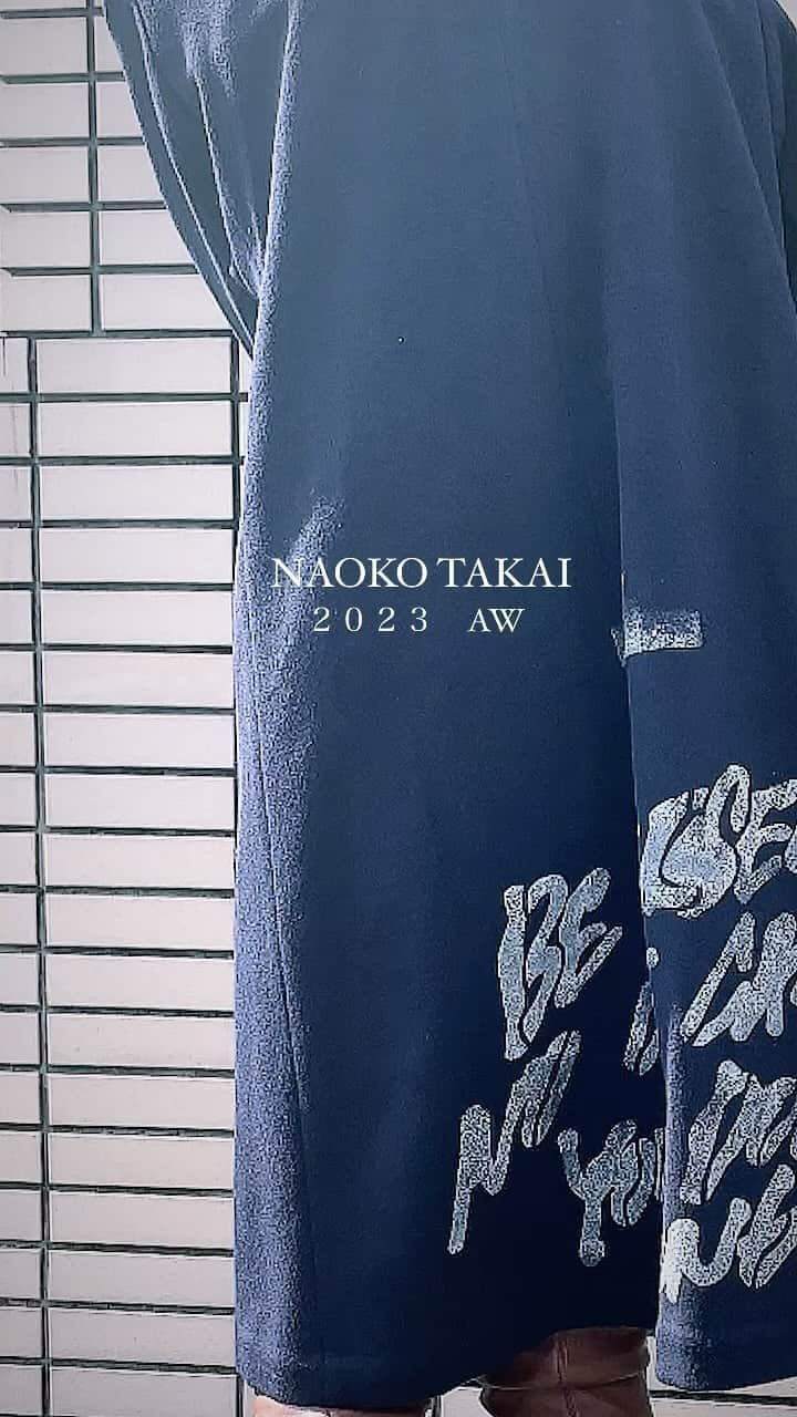 高井直子のインスタグラム：「@naokotakai_official  ２０2３AW  COAT  navy / gray  10/11-17 OSAKA POPUP UMEDA HANKYU 4F  11/3-5 TOKYO POPUP RAND AOYAMA」