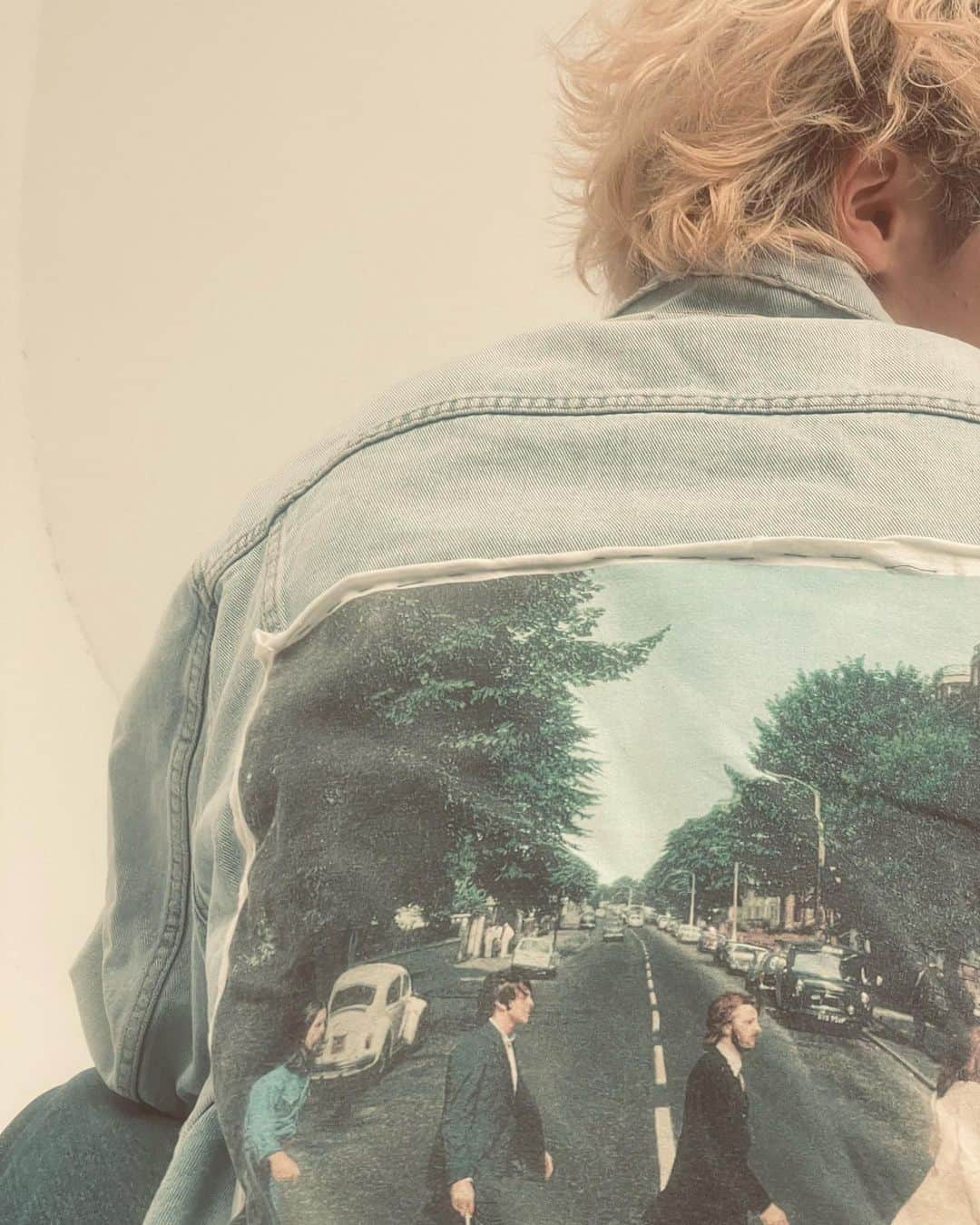 八村倫太郎（WATWING）のインスタグラム：「With The Beatles on the back.」