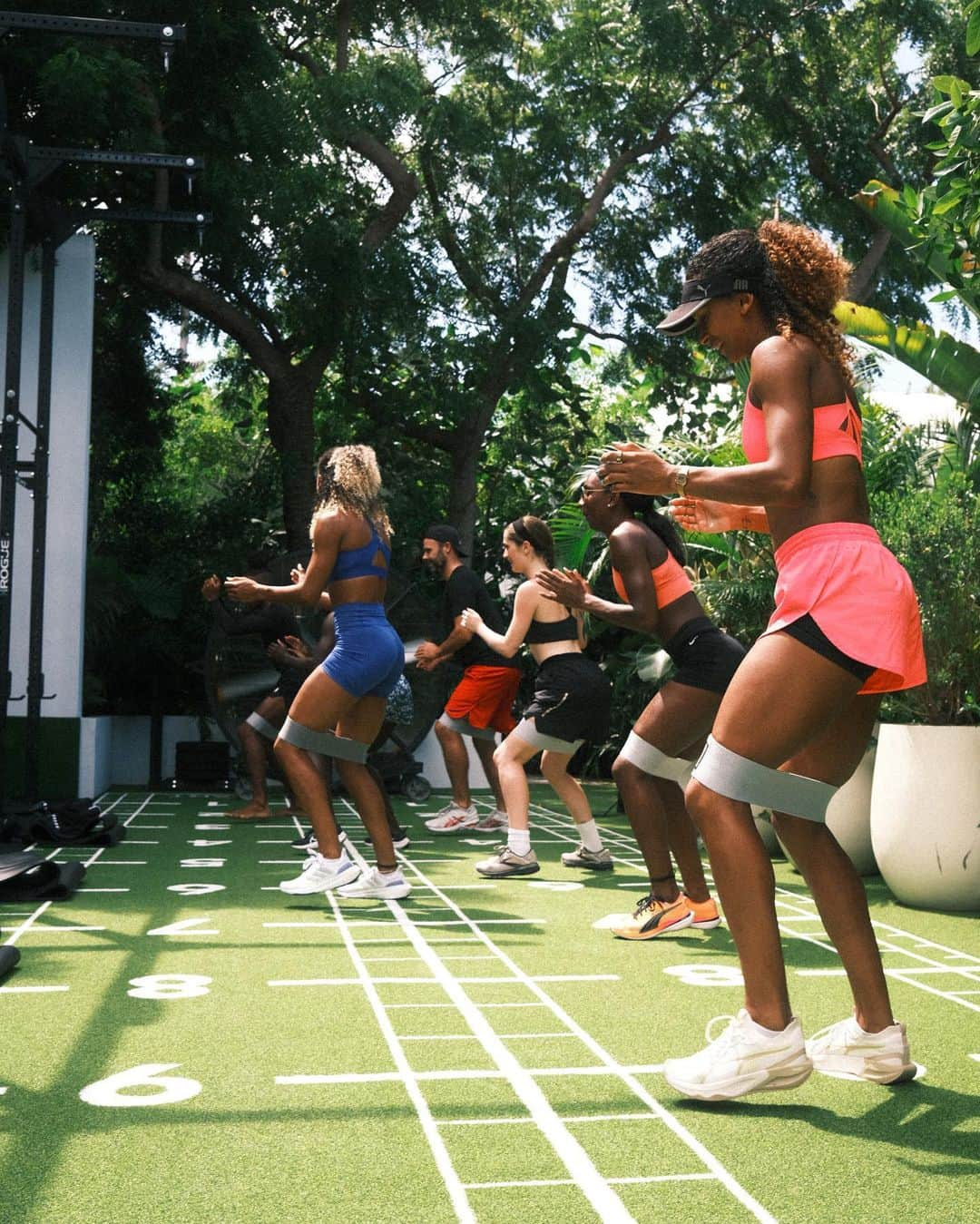 Laviai NIELSENさんのインスタグラム写真 - (Laviai NIELSENInstagram)「a week of perfect balance between movement and stillness  🌴🧘🏽‍♀️🏋🏽‍♀️🌞🏝️🩵✨  thank you to @palmheightsgc @palmheightsathletics for helping us host the Yoga x Run retreat, and for those who got involved 🤍 it was a dream ✨」10月10日 3時13分 - laviai