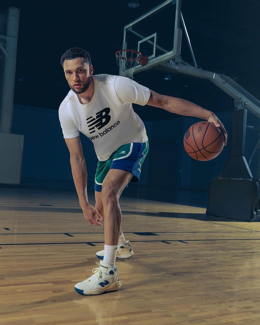 ザック・ラヴィーンのインスタグラム：「The grind doesn’t stop. Better everyday. #WeGotNow」