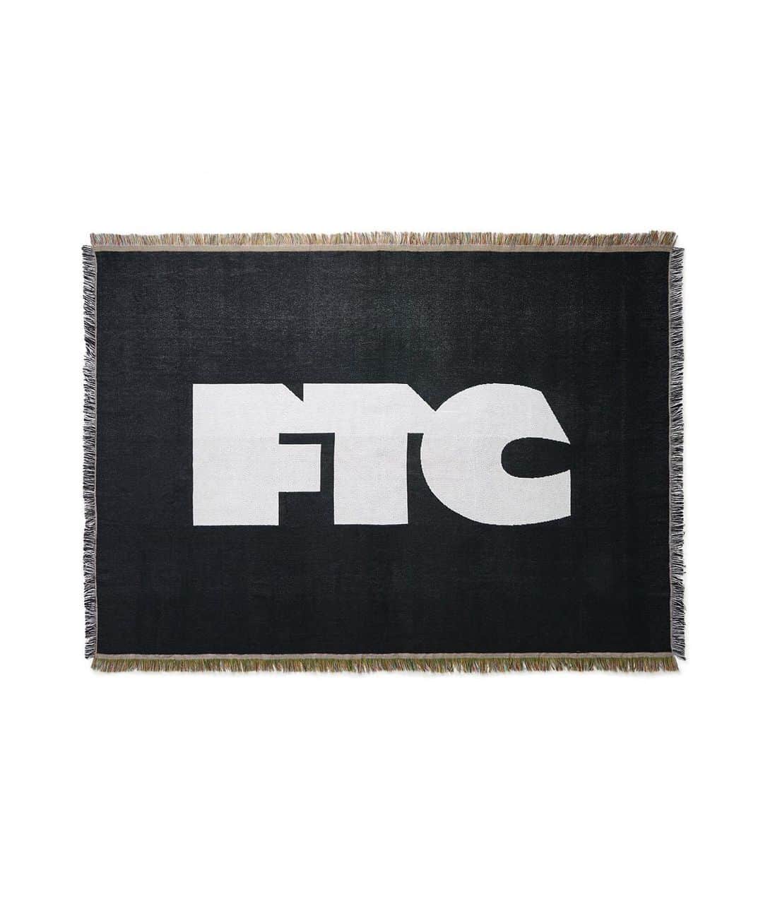 エフティーシーさんのインスタグラム写真 - (エフティーシーInstagram)「FTC OG Logo Blanket (4ft X 6ft) Available Online Now 🌆 #ftc #ftcskateboarding #forthecity #ftcsanfrancisco #ftcjp #ftctokyo #ftcnagoya #ftcosaka #ftcnewyork #ftcautumnwinter23」10月10日 3時34分 - ftc_skateboarding