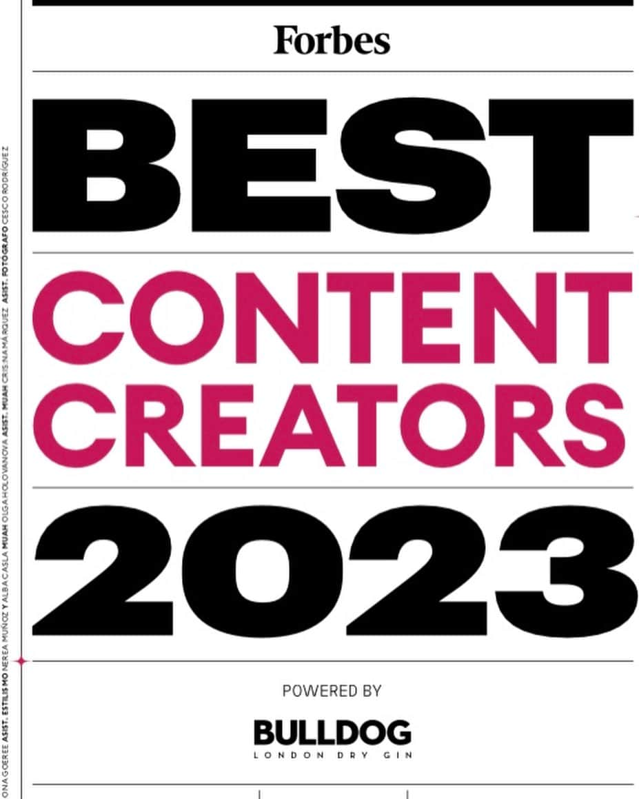 ガラ・ゴンザレスさんのインスタグラム写真 - (ガラ・ゴンザレスInstagram)「Thank you @forbes_es  for including me one more lap around the sun into the top 100 creators of the year and more than 15 years on the battlefield ( 🫶) Couldn’t be prouder for choosing this industry as my home. I’ve always believed that the difficult part isn’t getting to on top of the board but to actually surf the wave. 🏄🏻‍♀️  Feeling very humble - I promise this year will be a big one. See you tomorrow at the wards ceremony in Madrid - LIVE HERE 🖤   Photos @andresgarlujan  Styling  @dior via @onagoeree  Jewellery @cartier  Mua @olgaholovanova_  Prod @melaniapan 🤍 @pancreativestudio   #ListaForbes #ForbesBCC23 #Forbes」10月10日 3時50分 - galagonzalez