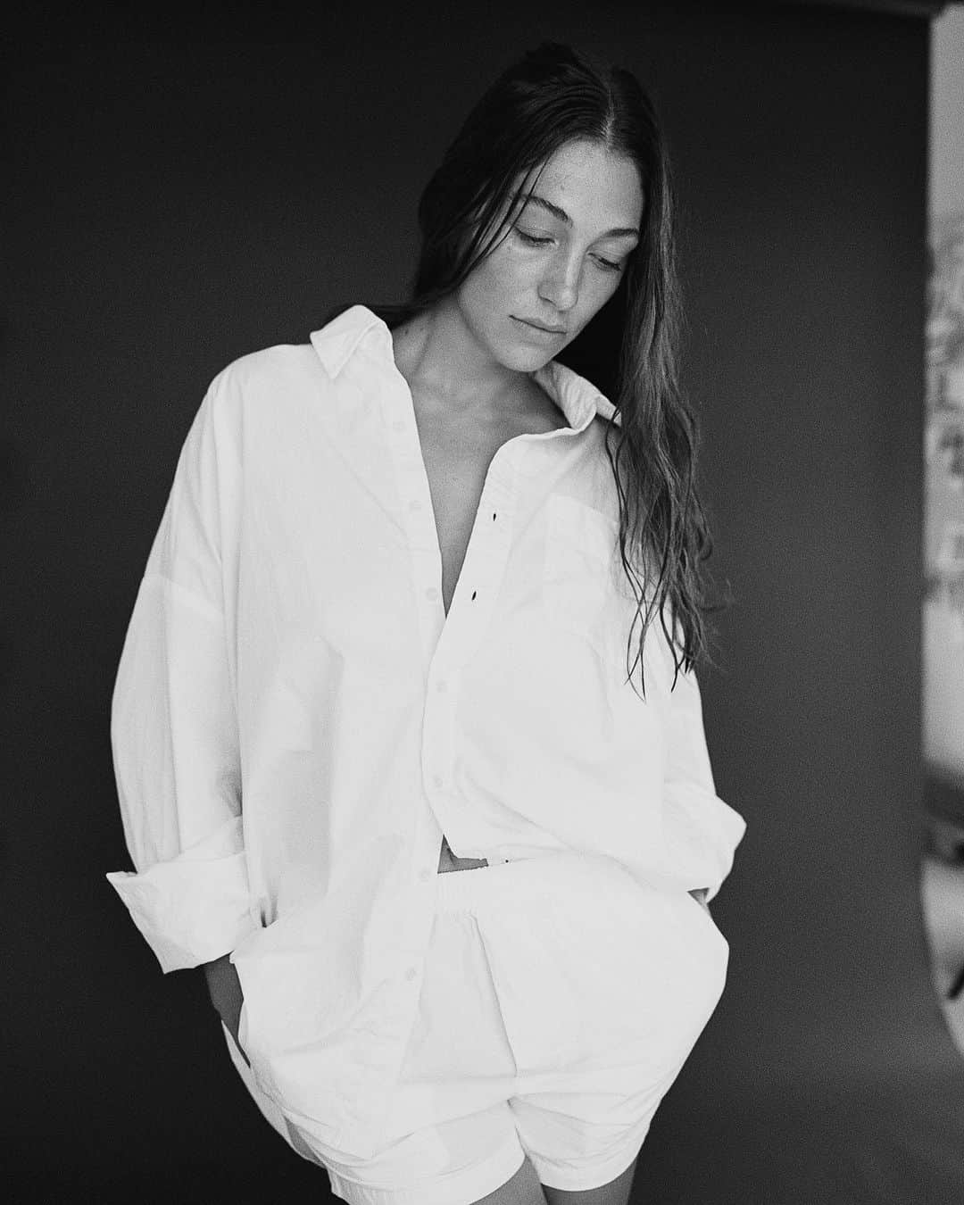 ACACIA SWIMWEARさんのインスタグラム写真 - (ACACIA SWIMWEARInstagram)「Pov: you found the perfect button down 〰️  Meet the WILLA, offered in multiple colorways + prints.」10月10日 5時52分 - acacia