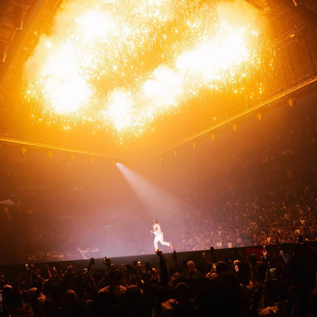 ドレイクさんのインスタグラム写真 - (ドレイクInstagram)「I feel valued.」10月10日 6時48分 - champagnepapi