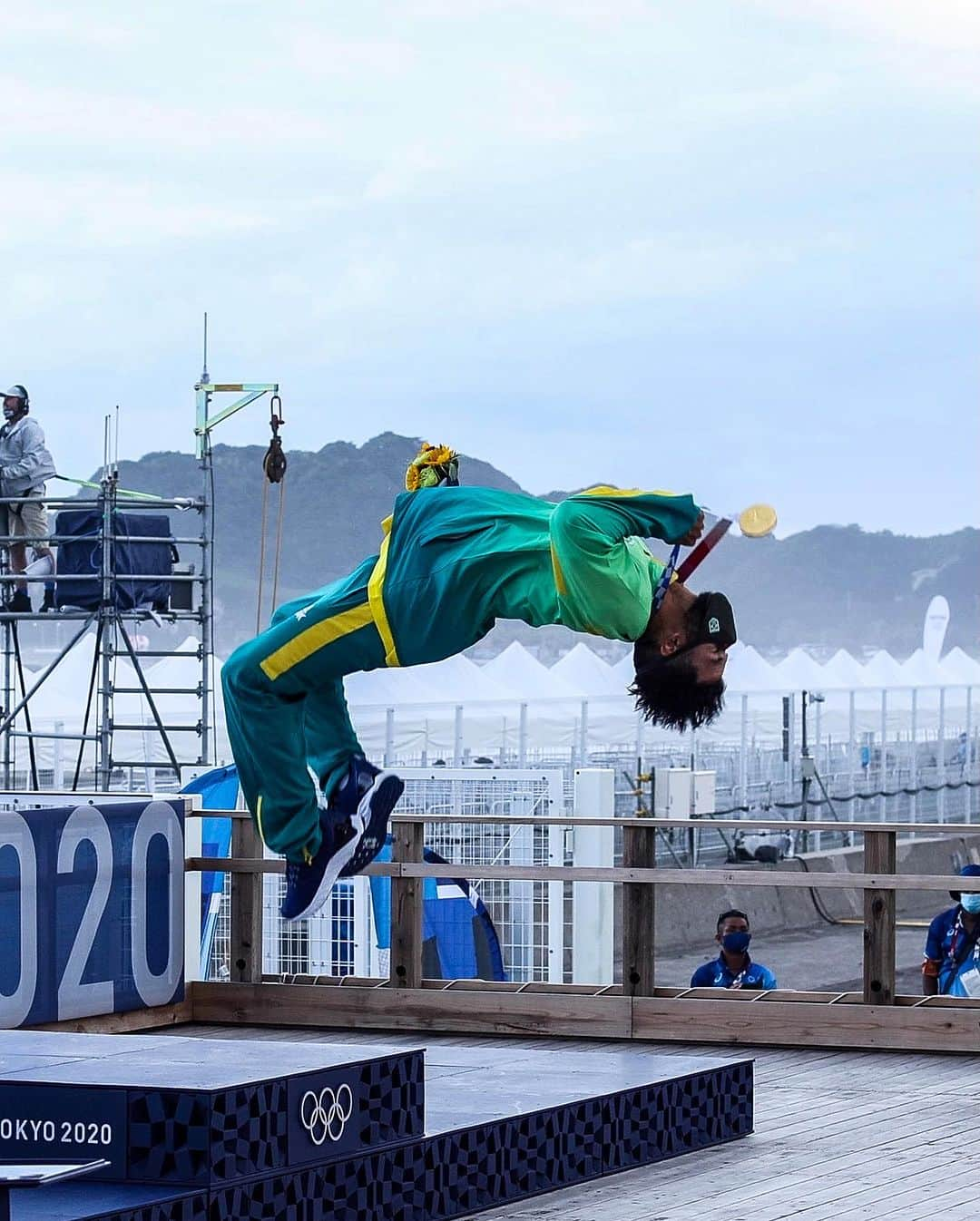 イタロ・フェレイラさんのインスタグラム写真 - (イタロ・フェレイラInstagram)「Encerro um capítulo da minha vida profissional.  Quero agradecer a Billabong por ter feito parte da minha história! Foram anos de uma parceria que começou em 2016 e que contribuiu com a minha carreira.  Mas como tudo na vida  tem início, meio e fim… Este ciclo termina para outros começarem. 😁  Obrigado a todos da equipe que fizeram parte desse projeto.   SO STOKE-ED 👊」10月10日 7時06分 - italoferreira