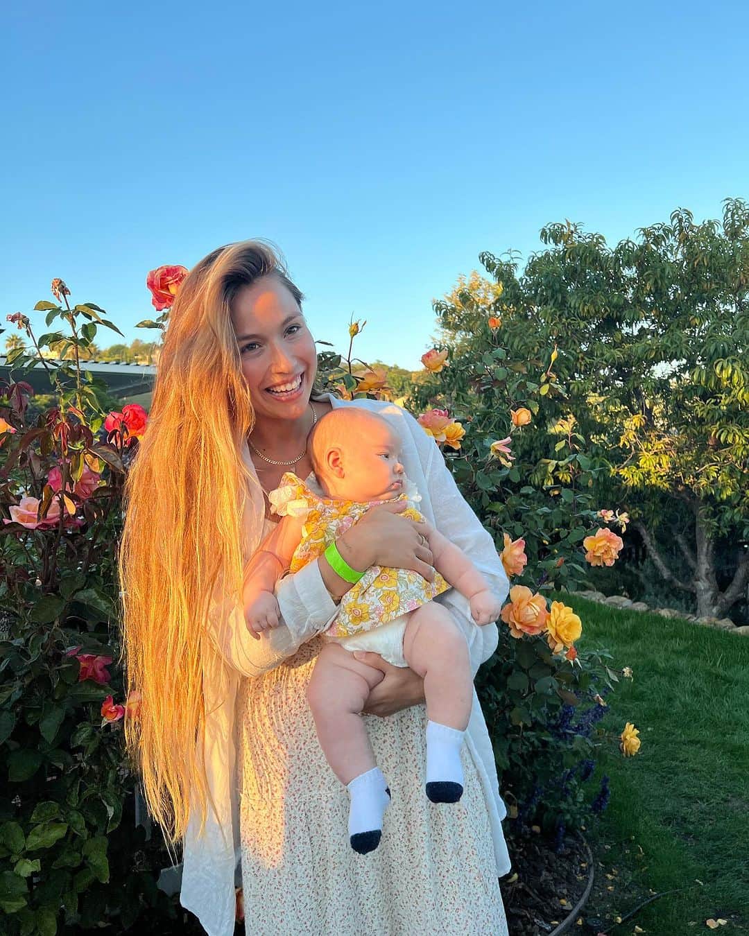 ティア・ブランコのインスタグラム：「Where there is family, there is love ❤️ & there was lots of it this weekend」
