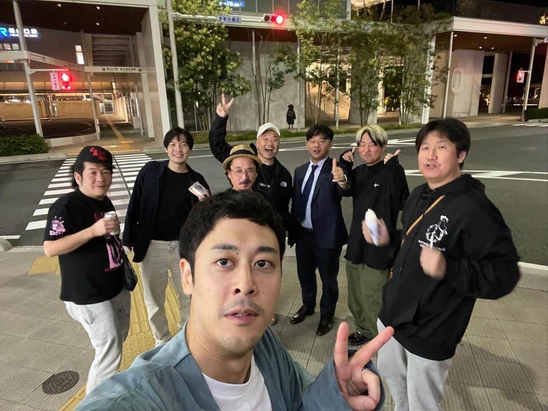 都留拓也さんのインスタグラム写真 - (都留拓也Instagram)「山口県ふれあいフェスタ  ①なんかずっと見れる写真 ②あばさん！ ③超新塾さんとクールポコさん ④朝食バイキングには意地でも行く ⑤サンキューさん竹やぶ事件 ⑥クールポコさんのハチマキづくり ⑦はまやねんさんのカレーパン ⑧きらら浜はいい写真とれる ⑨都築さん「これがSNSにあがると思ったらゾッとする写真」 ⑩山口県は全部おいしかった  #超新塾 #あばれる君 #クールポコ #波田陽区 #四千頭身 #ラパルフェ #yab #yabふれあいフェスタ」10月10日 7時44分 - tsu_ru_rururu666
