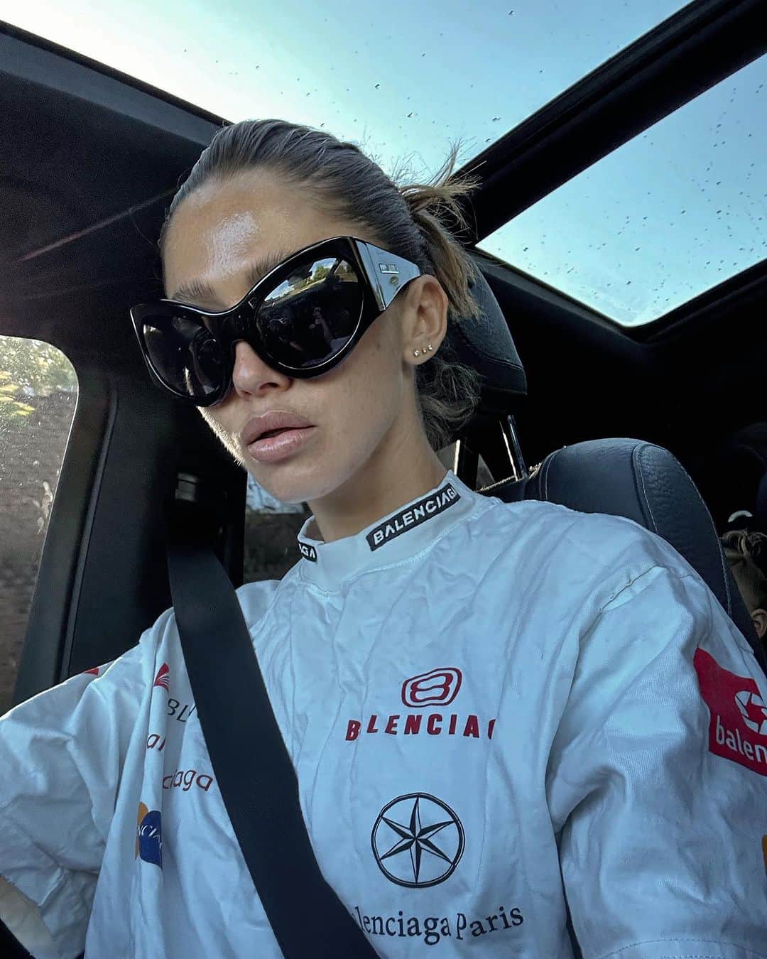 RUBY TUESDAY MATTHEWSのインスタグラム：「In my Victoria Beckham era …… again #poshspiceforever #mykidsthinkivelostit」