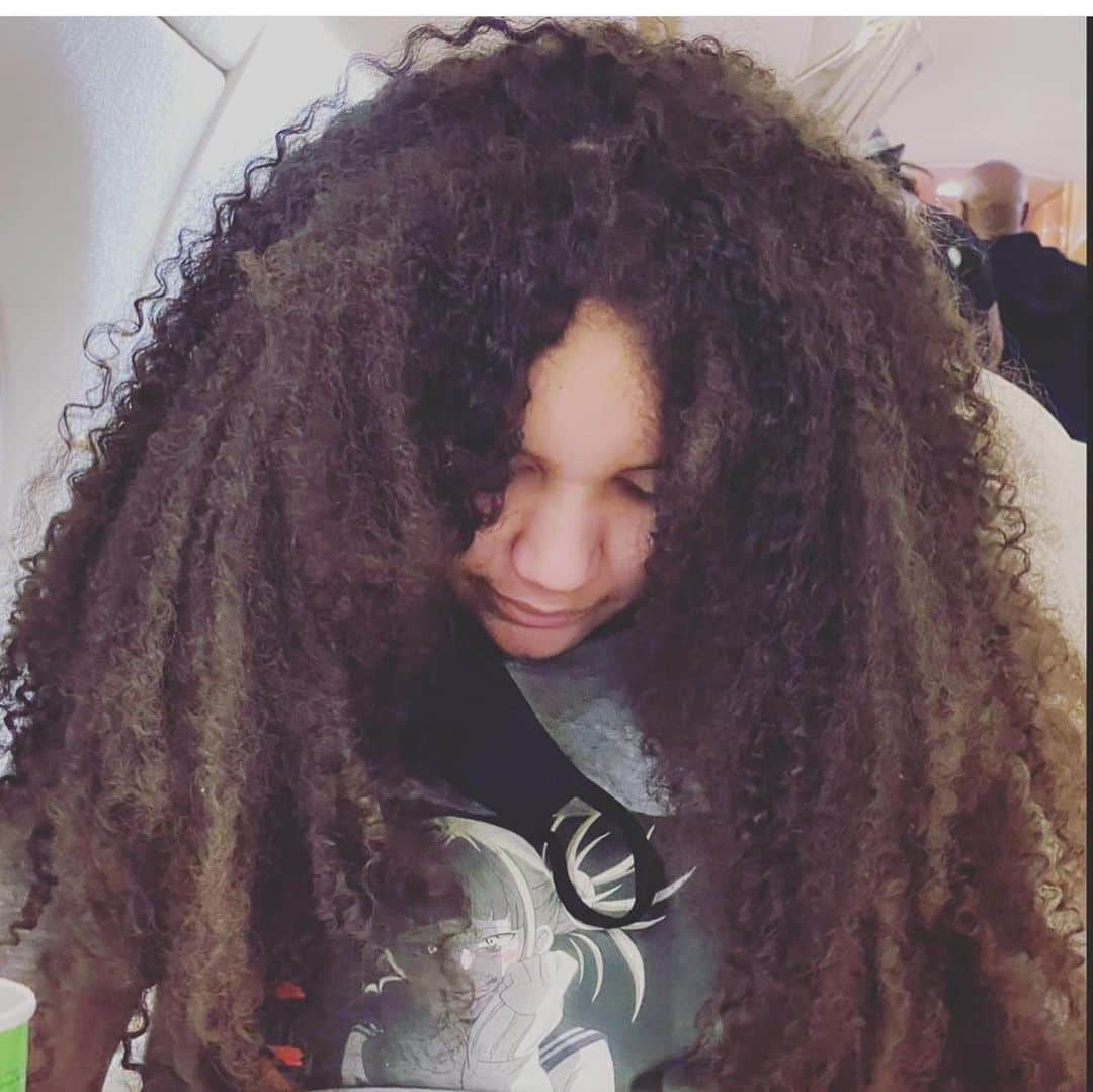 ジェイミー・フォックスさんのインスタグラム写真 - (ジェイミー・フォックスInstagram)「Behind that hair is an incredible little girl who’s growing up!!!! HAPPY BIRTHDAY ANELISE!!!! My beautiful daughter!!! 15 years young!!?」10月10日 8時45分 - iamjamiefoxx