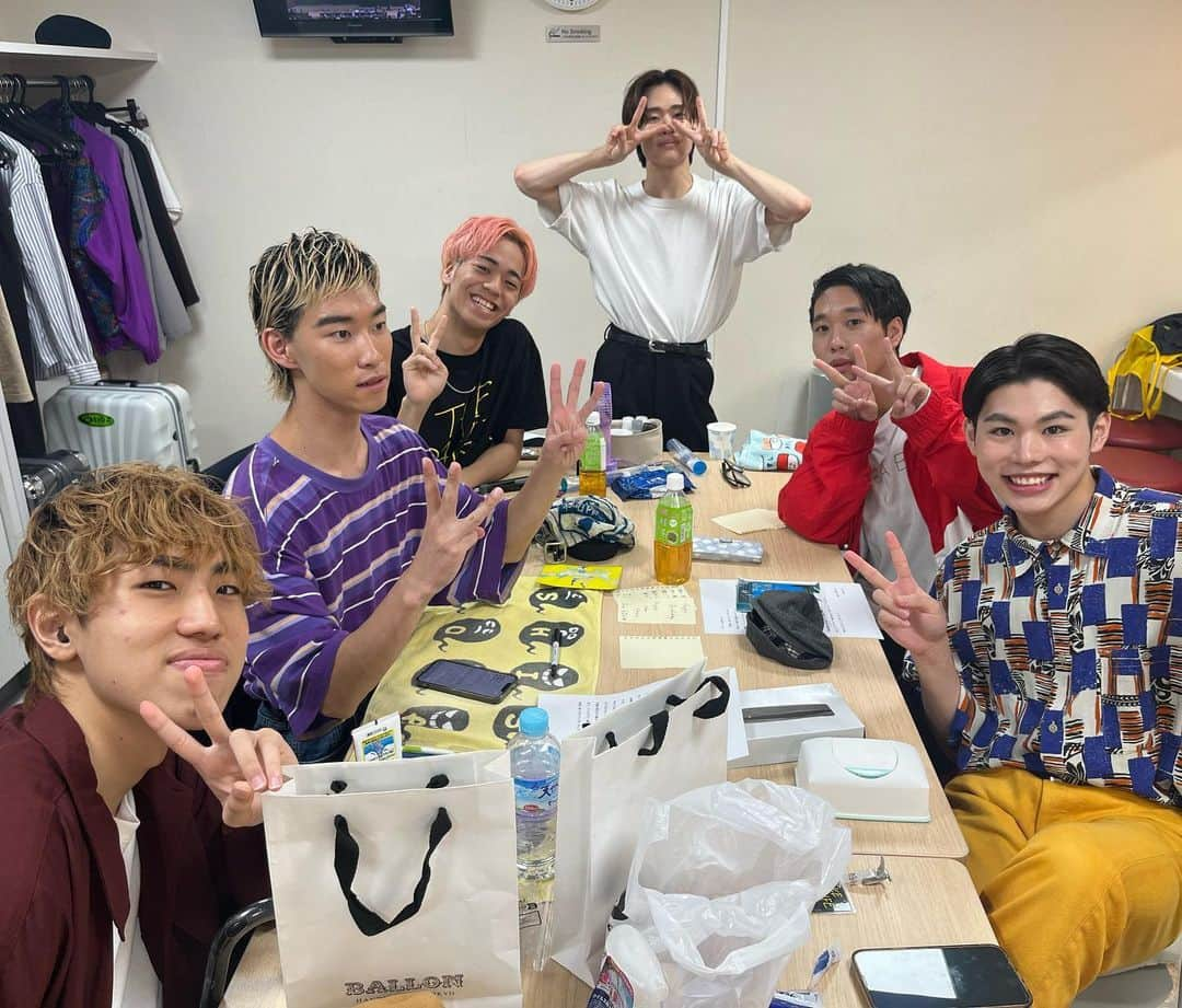 tsmshibuya_datokyoさんのインスタグラム写真 - (tsmshibuya_datokyoInstagram)「. 5月から行われていた角松敏生さんのLIVEツアー 「TOSHIKI KADOMATSU Performance 2023 “THE DANCE OF LIFE Ⅱ”」、 そして9月に開催されたTOSHIKI KADOMATSU presents MILAD 2  「THE DANCE OF LIFE 〜Final Chapter〜」 アンサンブルダンサーとして合計12名の学生が出演しました！ 歴代の卒業生の活躍が引き継がれています🥰 . 今年も沢山お世話になりました！次世代へ続け✨  #角松敏生 #MILAD #国際フォーラム #LIVE #ダンサー　  #俳優 #俳優志望 #ミュージカル #ミュージカル俳優 #声優 #声優志望 #ダンス #ダンサー #テーマパーク #テーマパークダンス #テーマパークダンサー #オープンキャンパス #ljk #高校生 #高3 #高３ #高2 #高２ #進路 #進路相談 #進路選択 #進路選び #進路ガイダンス #渋谷」10月10日 9時39分 - datokyo_tsmshibuya