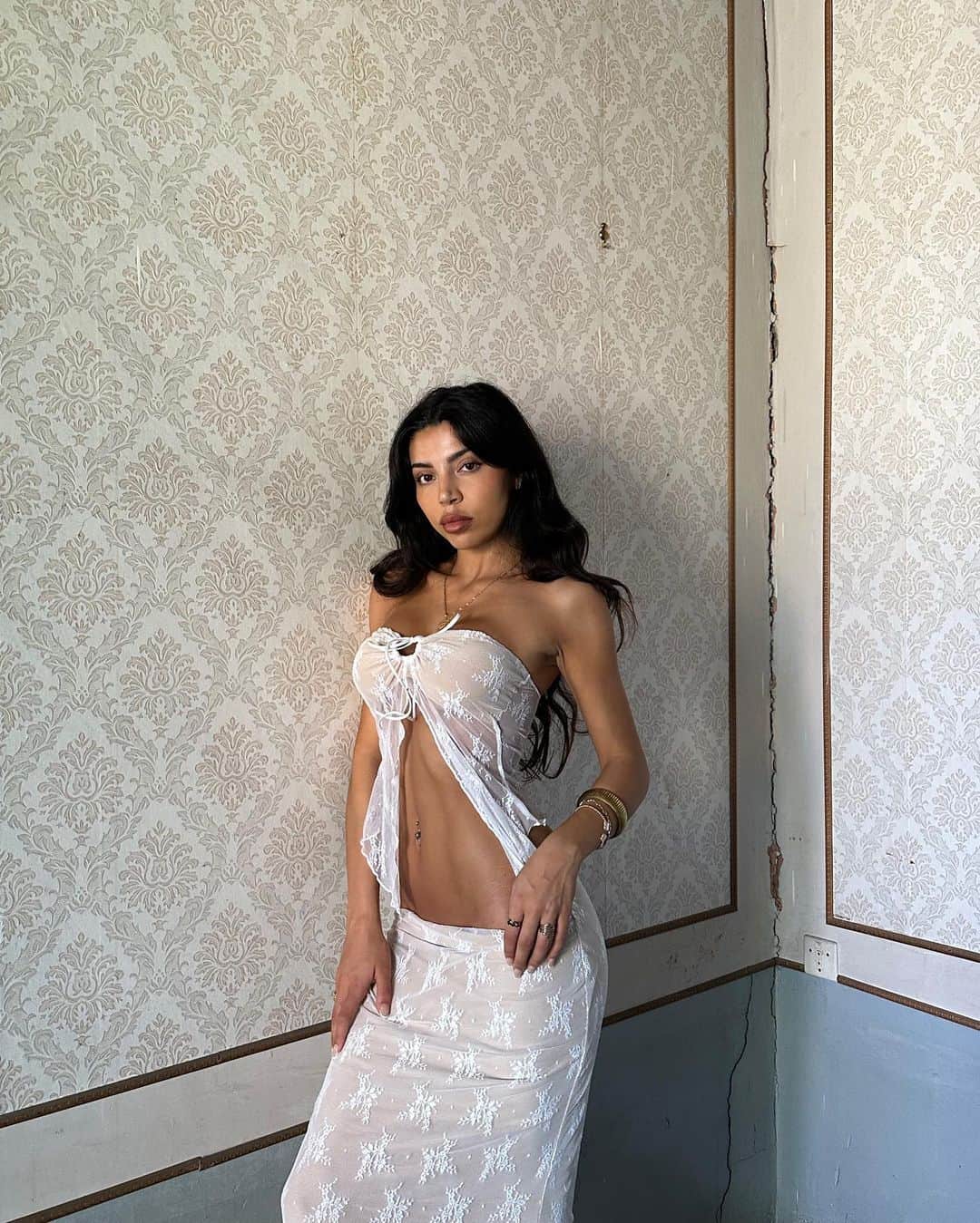 tiger Mistのインスタグラム：「Up to 80% off on the best of TM as seen on our girl, @red_shiraz ❤️‍🔥」