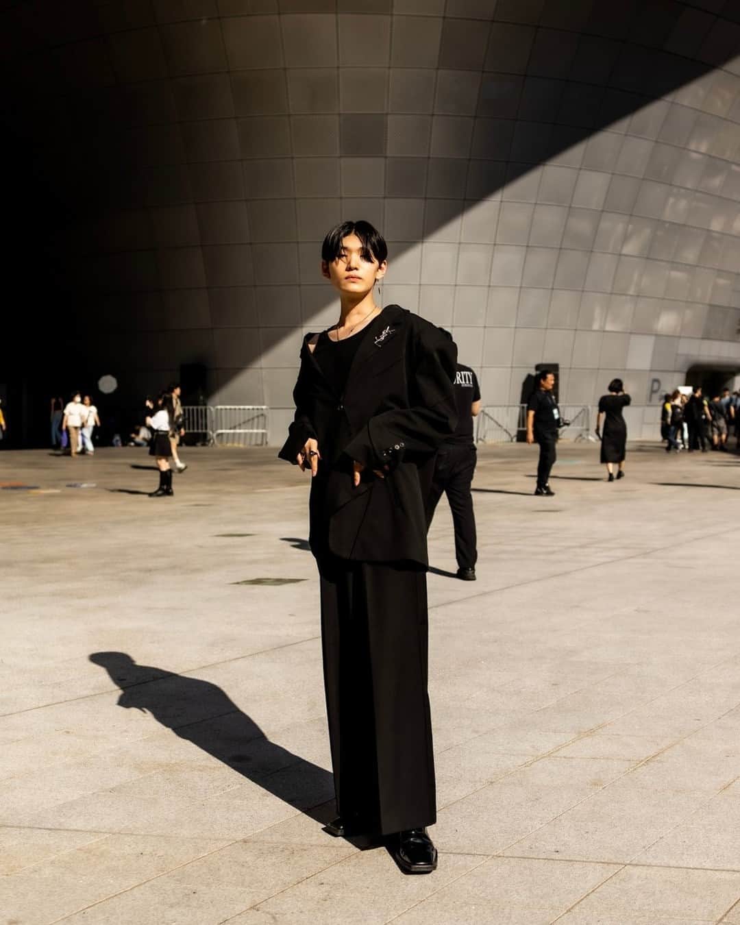 のインスタグラム：「Name: KAI⁠ Occupation: model⁠ ⁠ Tops #Coldwave⁠ Pants #BASICCOTTON⁠ Shoes #HUMANT⁠ ⁠ Photo by @shogomorishita⁠ ⁠ #スナップ_fs #fashionsnap #fashionsnap_men」
