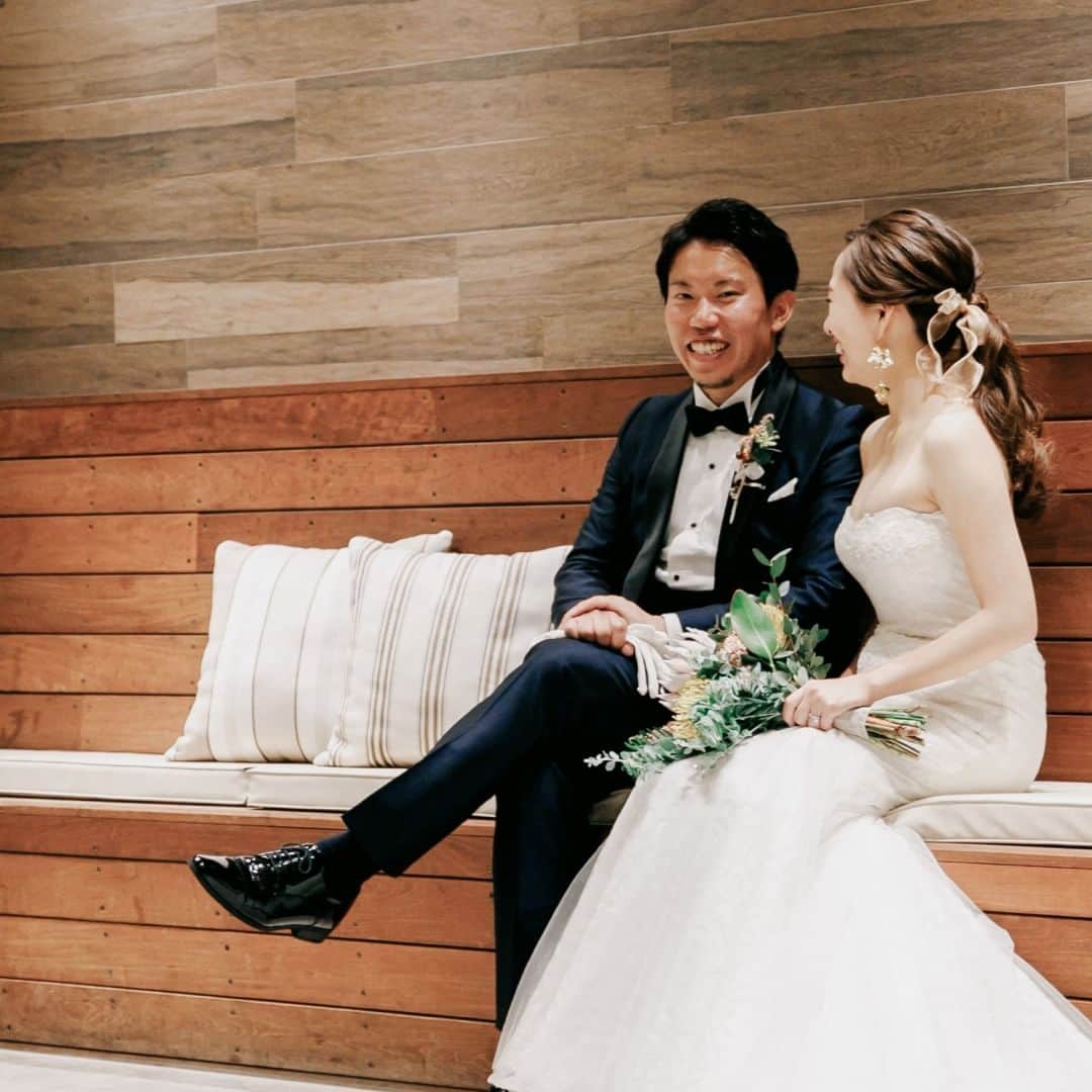 RIVIERA WEDDING　リビエラ ウェディング　公式のインスタグラム：「. 貸切のテラスでゆったりとした時間を この日だけの特別な時間を心ゆくまでお楽しみいただけますように  -------------------------  街の喧騒から離れ、優しい緑の中で息をつく 温もり溢れる木造建築、聞こえる祝福の音 受け継がれたおもてなしの心が寄り添う  都会の中で感じる休符 心を悠久に満たす時間  -------------------------  リビエラ東京 HP：https://www.riviera.co.jp/wedding/tokyo 住所：〒171-0021　東京都豊島区西池袋5-9-5 電話：03-3981-3231  #rivierawedding #rivieratokyo #instawedding #instabride #リビエラウェディング #リビエラ東京 #結婚式 #ブライダル #ウェディング #結婚式準備  #東京結婚式 #東京ウェディング #東京花嫁 #結婚式準備 #式場迷子 #式場探し #結婚式場 #プレ花嫁 #プレ花嫁準備 #東京プレ花嫁 #式場見学  #少人数婚 #結婚式レポ #結婚式撮影 #結婚式スナップ撮影 #フォトウェディング #ウェディングムービー」