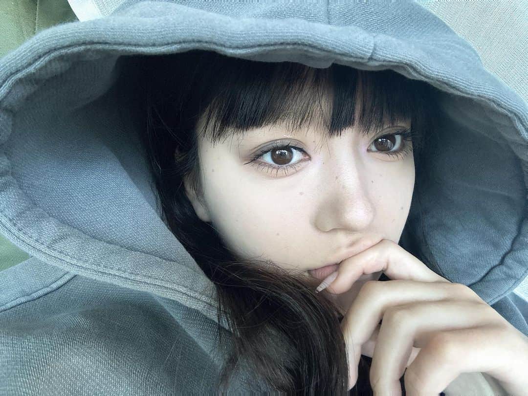 鴨林李帆さんのインスタグラム写真 - (鴨林李帆Instagram)「🐈」10月10日 20時24分 - riho_1_2_1_2