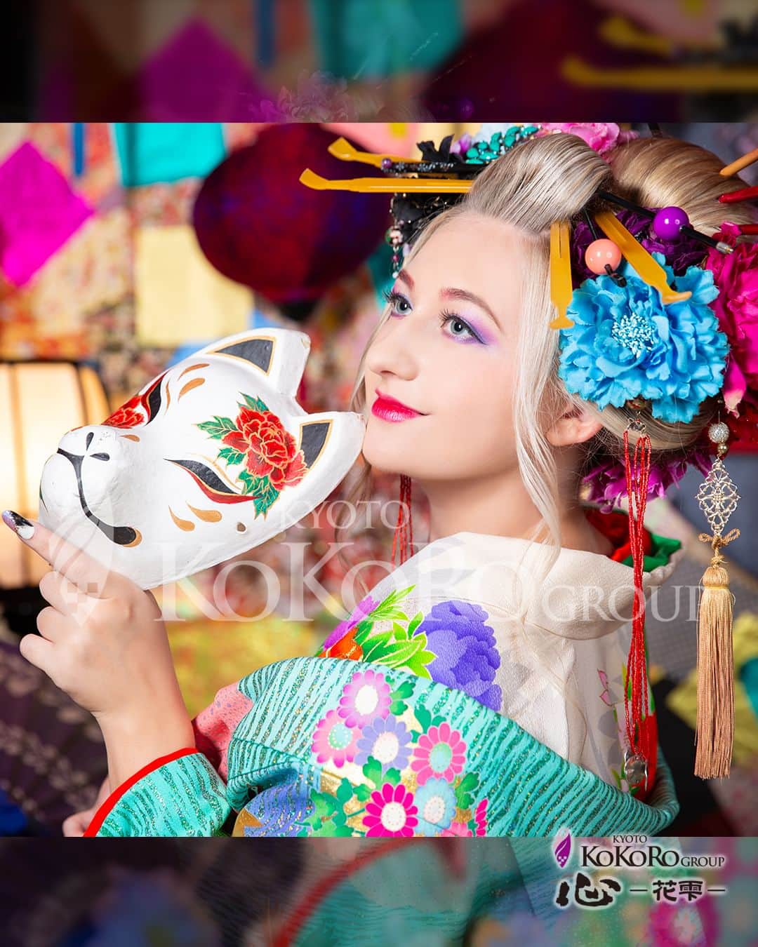 心－花雫－さんのインスタグラム写真 - (心－花雫－Instagram)「#心花雫 If you have a chance to come to Japan, would you like to come visit our studio? You can experience it alone, with friends, or as a couple!  Click here to make a reservation https://www.maiko-maiko.com/english/contact-us/  #花魁 #花魁体験 #京都 #花魁変身 #着物 #kimono #oiran #変身写真 #写真館 #japan #beautiful #kyoto #京都観光 #京都花魁 #美容 #メイク #makeportraits #portrait #explorekyoto」10月10日 20時20分 - kokoro_hanashizuku