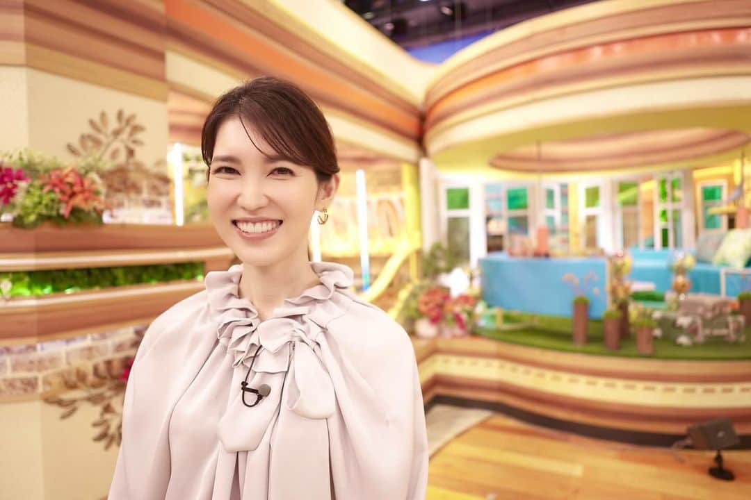 のインスタグラム：「本日よりTBSで放送されている情報番組「ひるおび」の午前中(10:25〜)枠に隔週火曜日レギュラーコメンテーターとして出演することになりました。 久しぶりのコメンテーター業ですが私自身も楽しみながらスタッフさんや出演者の皆さまと番組を盛り上げていけたらなと思っています。 次回は10/24です。 お時間ある方は是非ご覧になってください📺 #ひるおび」
