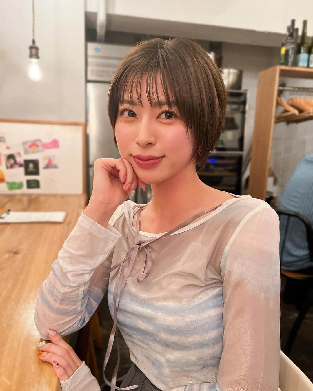 しよりさんのインスタグラム写真 - (しよりInstagram)「枝付きの種入りの美味しいレーズンを食べてから また会いたくて忘れられないよ  レーズンの写真は撮ってないのでコンフィ載せとく  . .  #ショートカット #大人ショート #ハンサムショート #秋カラー #秋服コーデ #ワイン好きな人と繋がりたい #ootd#fff#instagood#rili_tokyo#sucle #bis_web #mery #velle_jp #petrel_jp #isuta_jp#cocotte_official #rili_tokyo#rili#bis_web#pressblog#mery #velle_jp#isutapic#stylebook_jp#cosmebook_jp#monun_cute#apres_mini#vintagelike #lotus#lotuscafe#ヴィンテージライク#シーイン購入品」10月10日 20時27分 - shiyooori