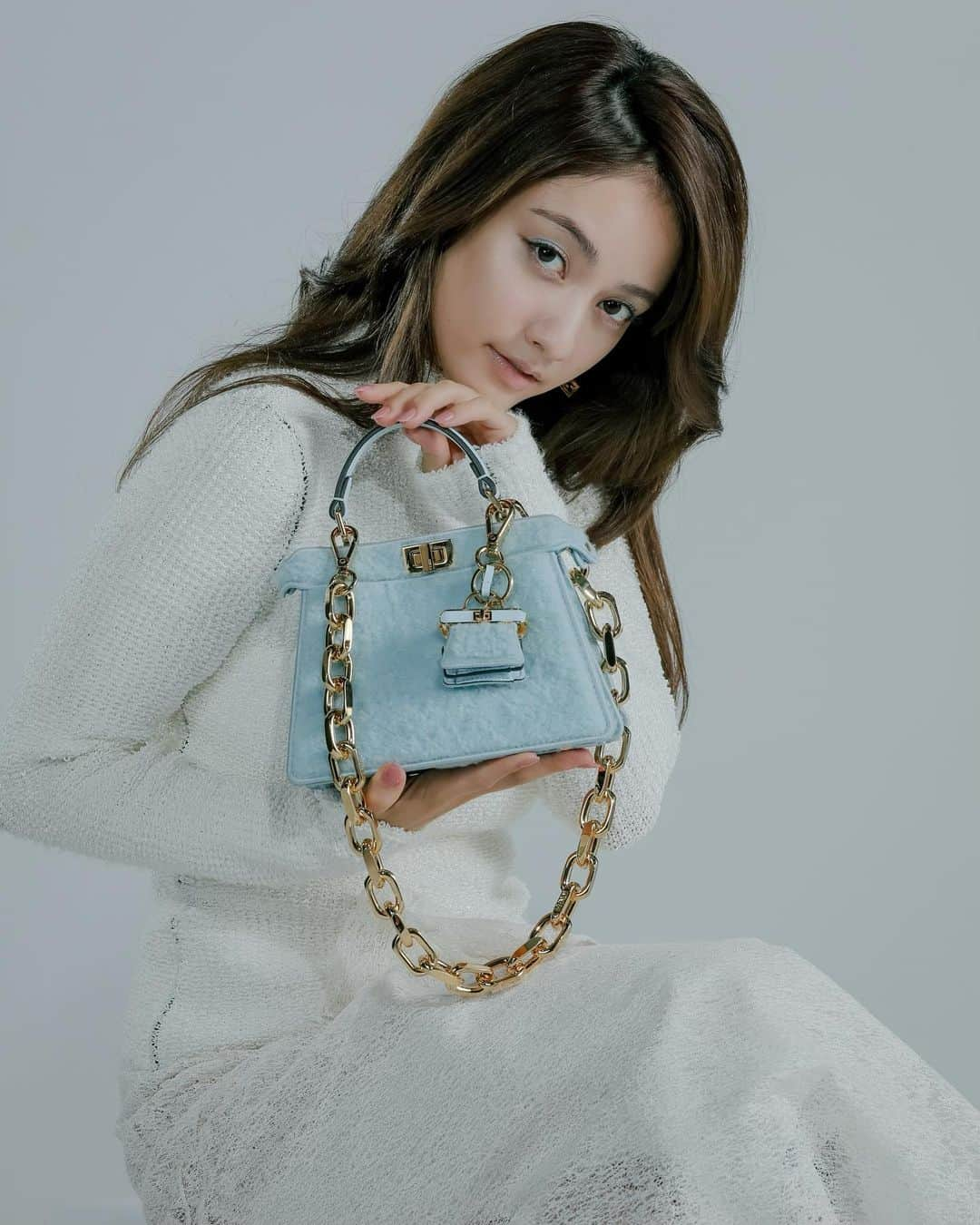 谷まりあさんのインスタグラム写真 - (谷まりあInstagram)「@fendi 💙 #FendiPeekaboo #PR」10月10日 20時29分 - mariaaaa728