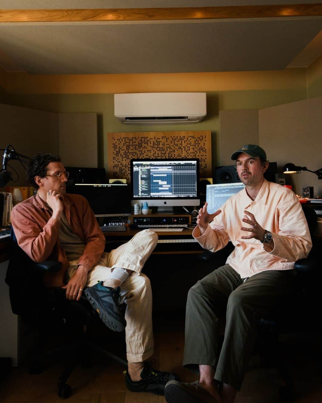 The Modern Houseのインスタグラム：「Back in their early twenties, when Freddie Webb and Joe Farley of Father Studio (@father_insta) first started making music together, their set-up was a lot more lo-fi than it is today. But their humble beginnings (in Freddie’s bedroom in his mum’s house) didn't prevent them from making music that resonated – ‘ideas over equipment’ is a mantra they still work by today.  Ideas and creativity are certainly what attracted us to working with them. That’s right, their latest client is The Modern House. We tasked the duo to come up with the music for our podcast, 'Homing In', and we couldn’t be happier with how they responded to an admittedly tricky brief.  Click the link in our bio to read more about Freddie and Joe's creative process and how they approached our new sonic identity.」