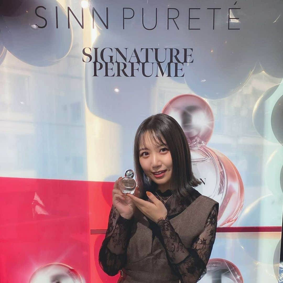 名取稚菜のインスタグラム：「♛︎ ⁡ シンピュルテ𓇼 ⁡ お気に入りの香水が増えました😌🤍  @sinnpurete  #sinnpurete #シンピュルテ」