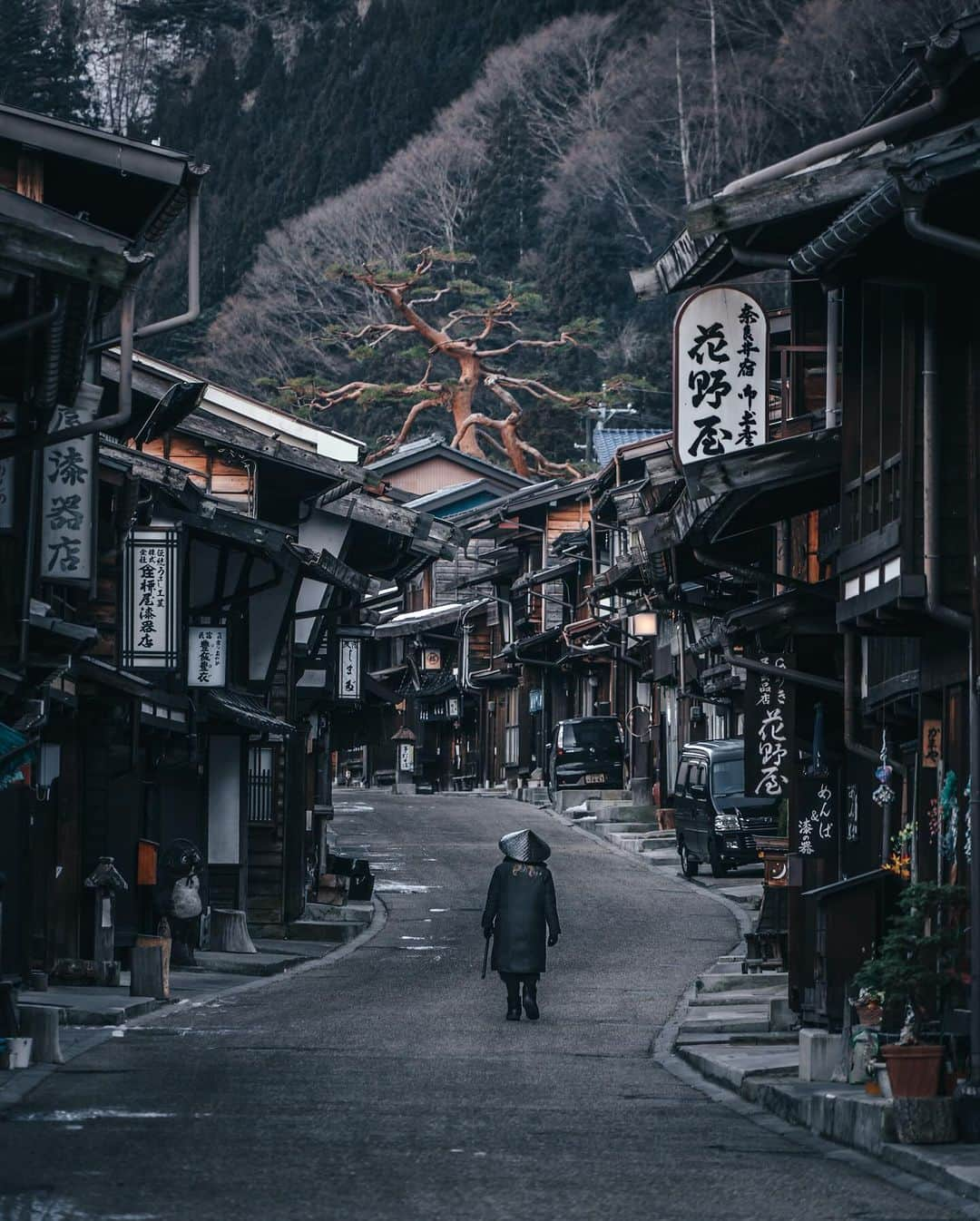 R̸K̸さんのインスタグラム写真 - (R̸K̸Instagram)「Golden country of Zipang. ・ 1. Yamanashi  2. Gunma 3. Yamanashi 4. Wakayama 5. Yamanashi 6. Nagano 7. Nagano 8. Yamanashi 9. Gifu 10. Tokyo ・ #beautifuldestinations #earthfocus #earthbestshots #earthoffcial #earthpix #thegreatplanet #discoverearth #roamtheplanet #ourplanetdaily #nature #tentree #livingonearth #voyaged #sonyalpha #bealpha @sonyalpha  @lightroom」10月10日 21時00分 - rkrkrk