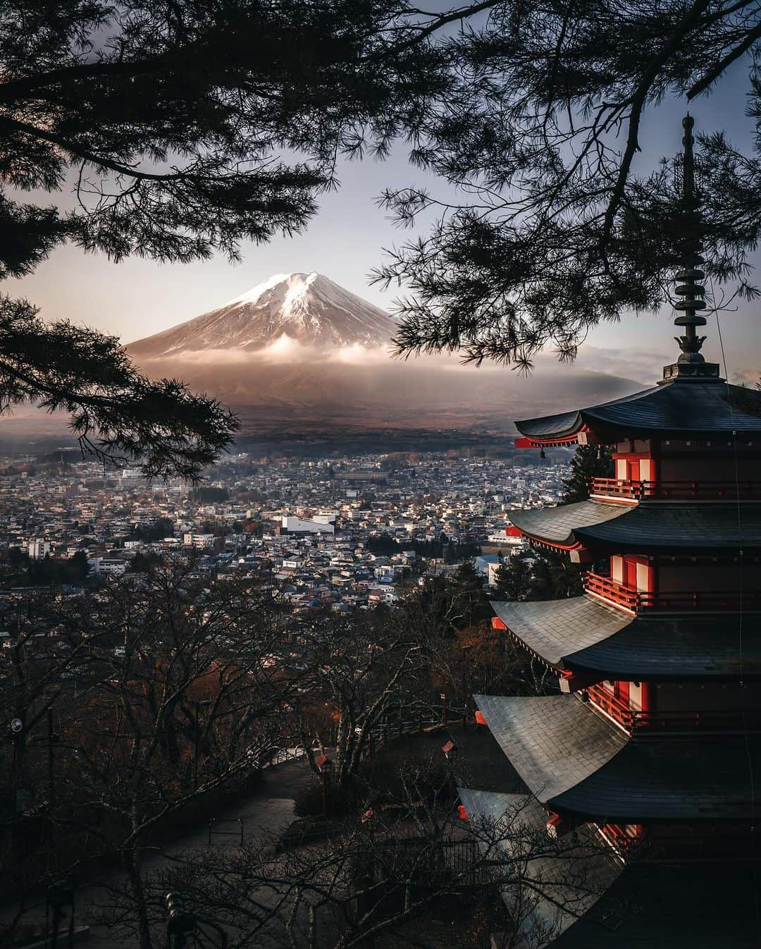 R̸K̸のインスタグラム：「Golden country of Zipang. ・ 1. Yamanashi  2. Gunma 3. Yamanashi 4. Wakayama 5. Yamanashi 6. Nagano 7. Nagano 8. Yamanashi 9. Gifu 10. Tokyo ・ #beautifuldestinations #earthfocus #earthbestshots #earthoffcial #earthpix #thegreatplanet #discoverearth #roamtheplanet #ourplanetdaily #nature #tentree #livingonearth #voyaged #sonyalpha #bealpha @sonyalpha  @lightroom」