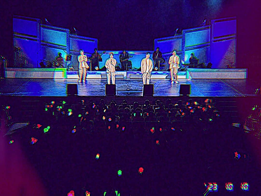 のインスタグラム：「💜❤🧡💚 ｢純烈コンサート2023 なんてったってスーパー銭湯アイドル！｣ @富山オーバード・ホール  お越しいただいた皆さま、バンドメンバーの皆さま、スタッフの皆さま！ ありがとうございました😊✨  帰り道もお気をつけて★  さて！ 明日10/11(水) 19:00からは  📺 #テレビ朝日  ｢今聴きたい！昭和の名曲 心にしみる恋愛ソングTOP60｣が放送されます！！  こちらもぜひ、ご覧ください😊   #純烈  #コンサート #全国ツアー  #2023  #富山   #酒井一圭  #白川裕二郎  #後上翔太  #岩永洋昭」