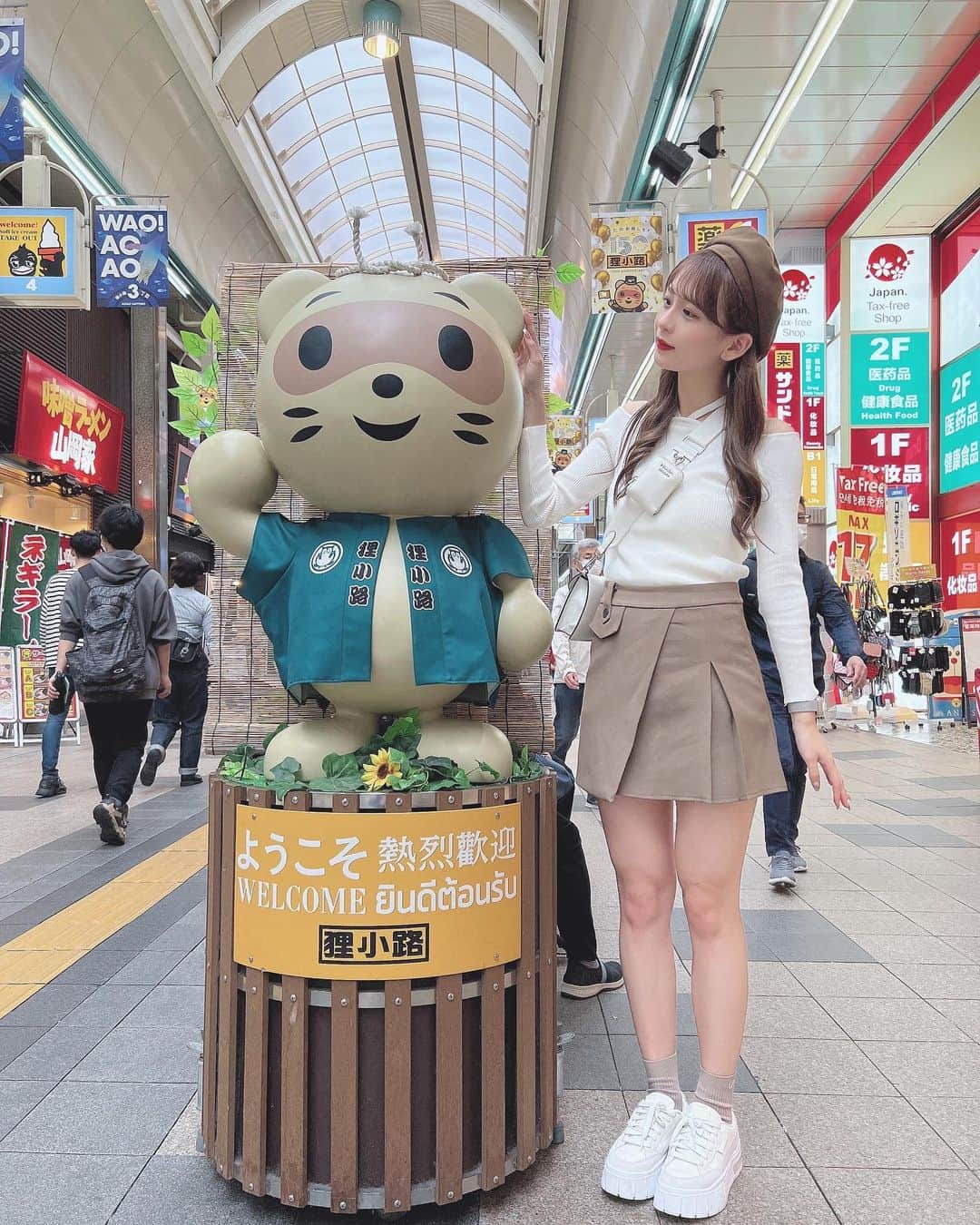 中川珠里のインスタグラム：「狸小路に水族館出来てたの知らなかった！ペンギンいちばんすき！🐧   #北海道  #aoao  #shein」