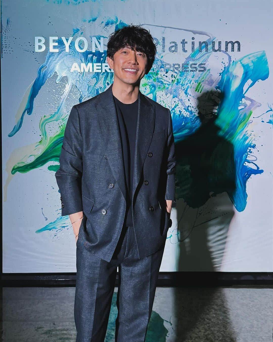 櫻井貴史のインスタグラム：「アメリカン・エキスプレス“BEYOND by Platinum”  いつも素晴らしいサービスと体験を提供してくれているアメックスさん @amexjp 今夜はこちらの東京都現代美術館にてスペシャルなエキシビジョンが開催されました  ゴエミヨやミシュラン掲載のレストランのフードや、スペシャルなアーティストの演奏などとても素敵な夜となりました！  #amex  #アメックス  #アメックスプラチナ #PR」