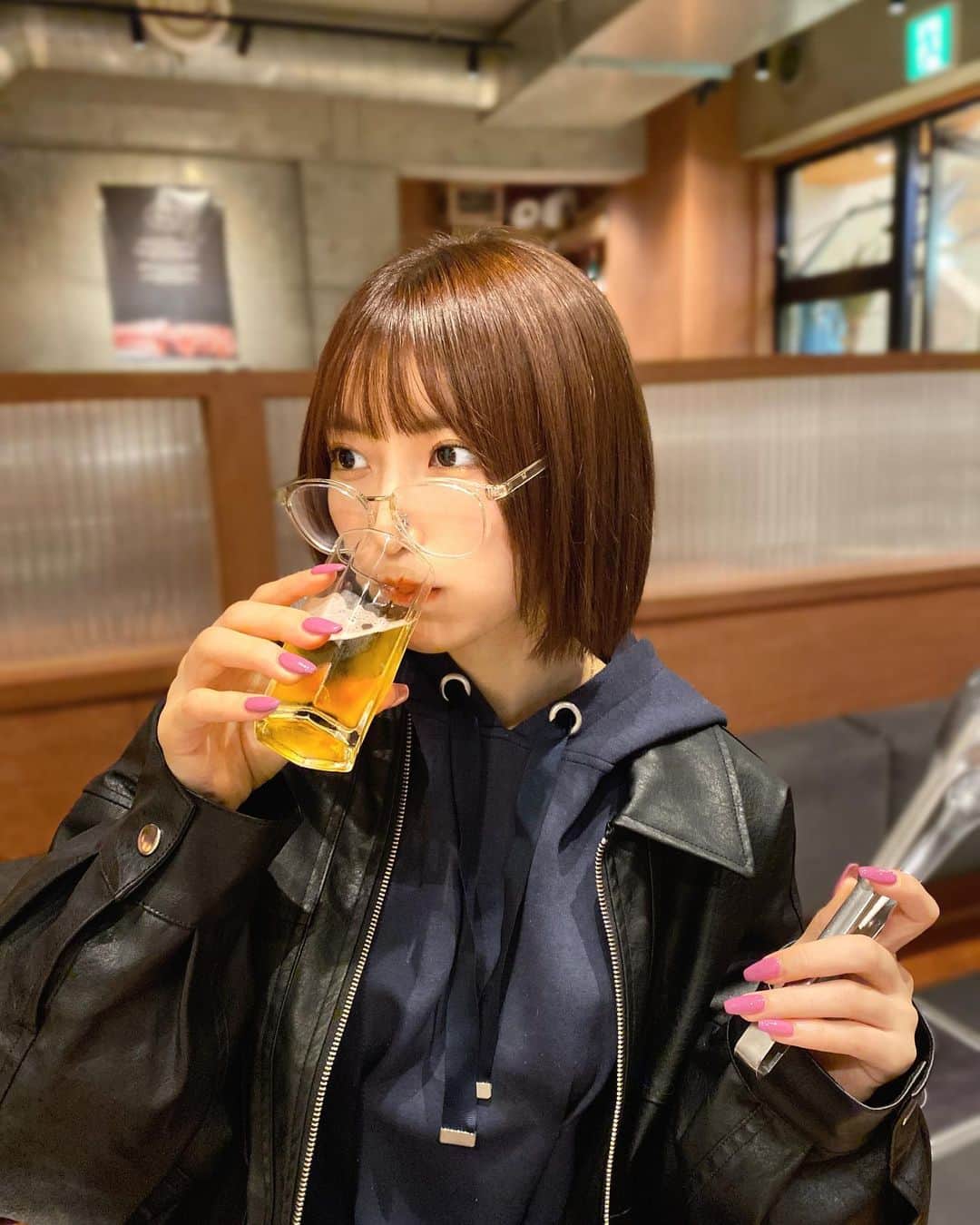 桜井まあかさんのインスタグラム写真 - (桜井まあかInstagram)「にゅーまあかまあか🍤🍤  #アイドル #自撮り #自撮り女子 #モデル #メガネ #メガネ #韓国 #韓国グルメ #韓国料理屋 #ショートヘア #ショートボブ #ショートカット #お酒好き女子 #お酒好き女子 #idol #japanesegirl #model #fyp #fypシ」10月10日 21時05分 - maaaaaka02