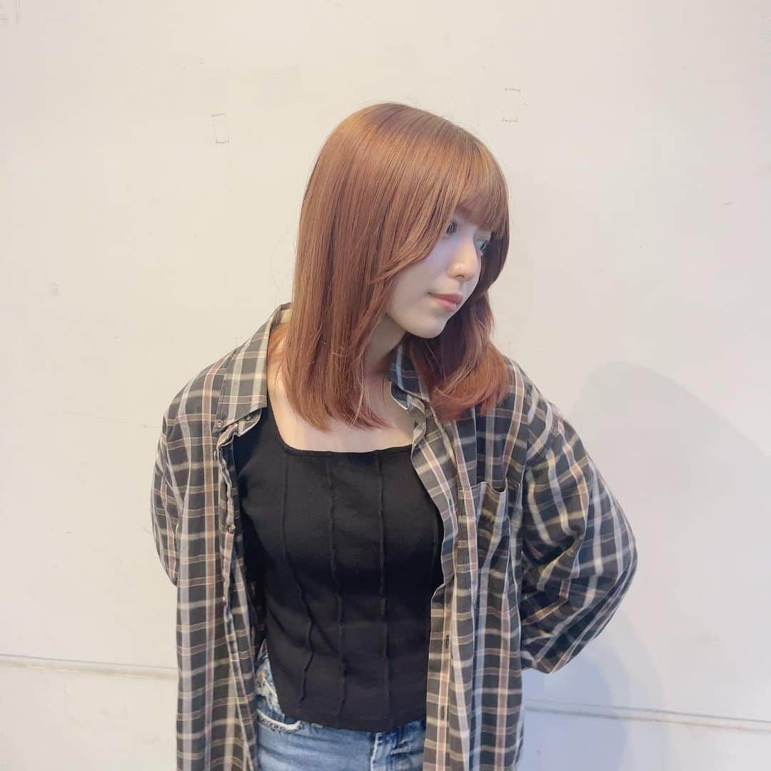 吉田莉桜さんのインスタグラム写真 - (吉田莉桜Instagram)「期間限定で髪色明るくしたよね❕  新しい自分を見た気分。(いや、そうだよね いつもありがとうございます☺️   #PR」10月10日 21時07分 - yoshida_rio_official