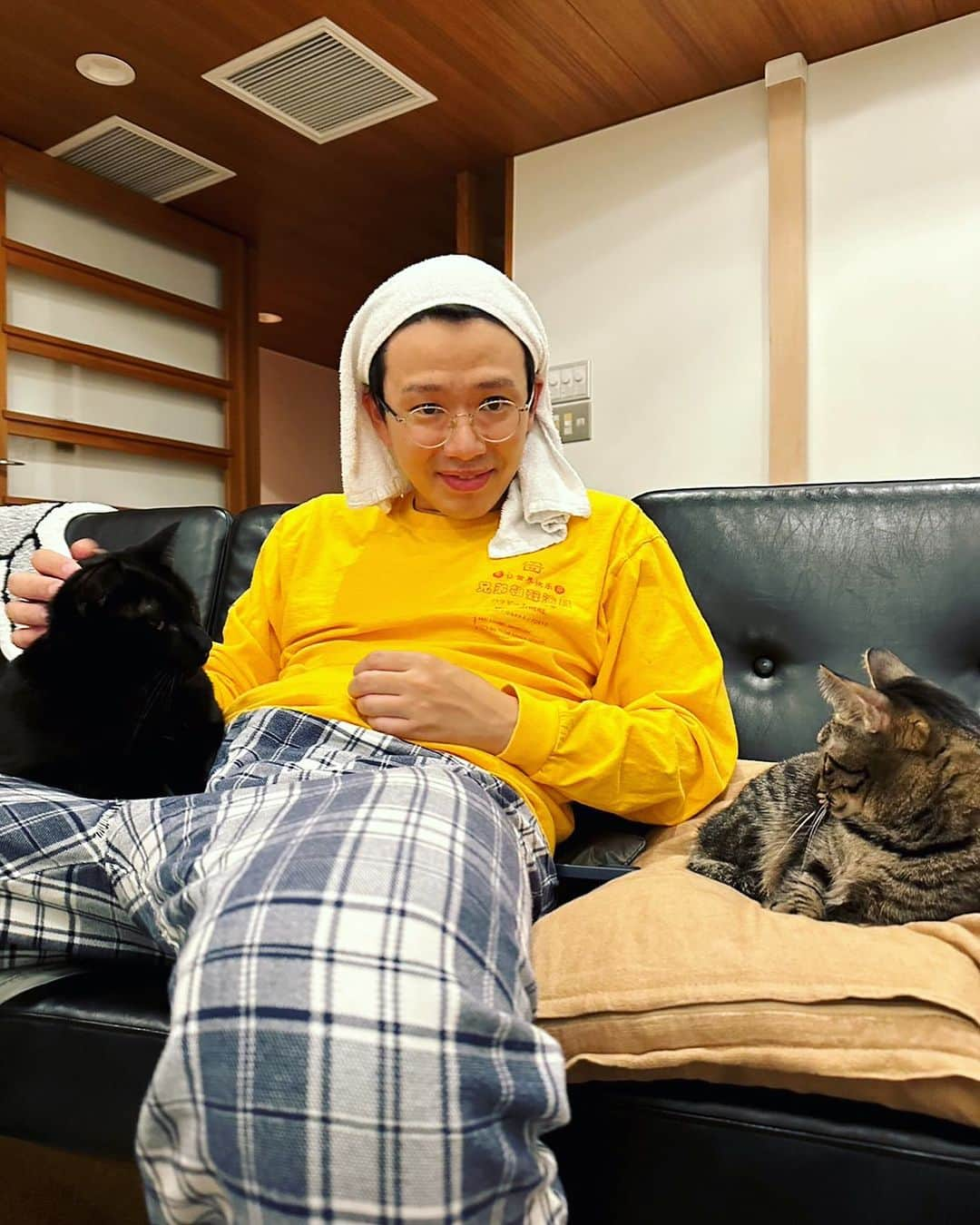 亜生のインスタグラム：「めっちゃおばさん。  #優しいおばさん #害なし #いつも敬語」