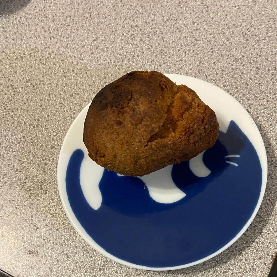 のインスタグラム：「サーターアンダギー焼いて食べると美味しいよ」