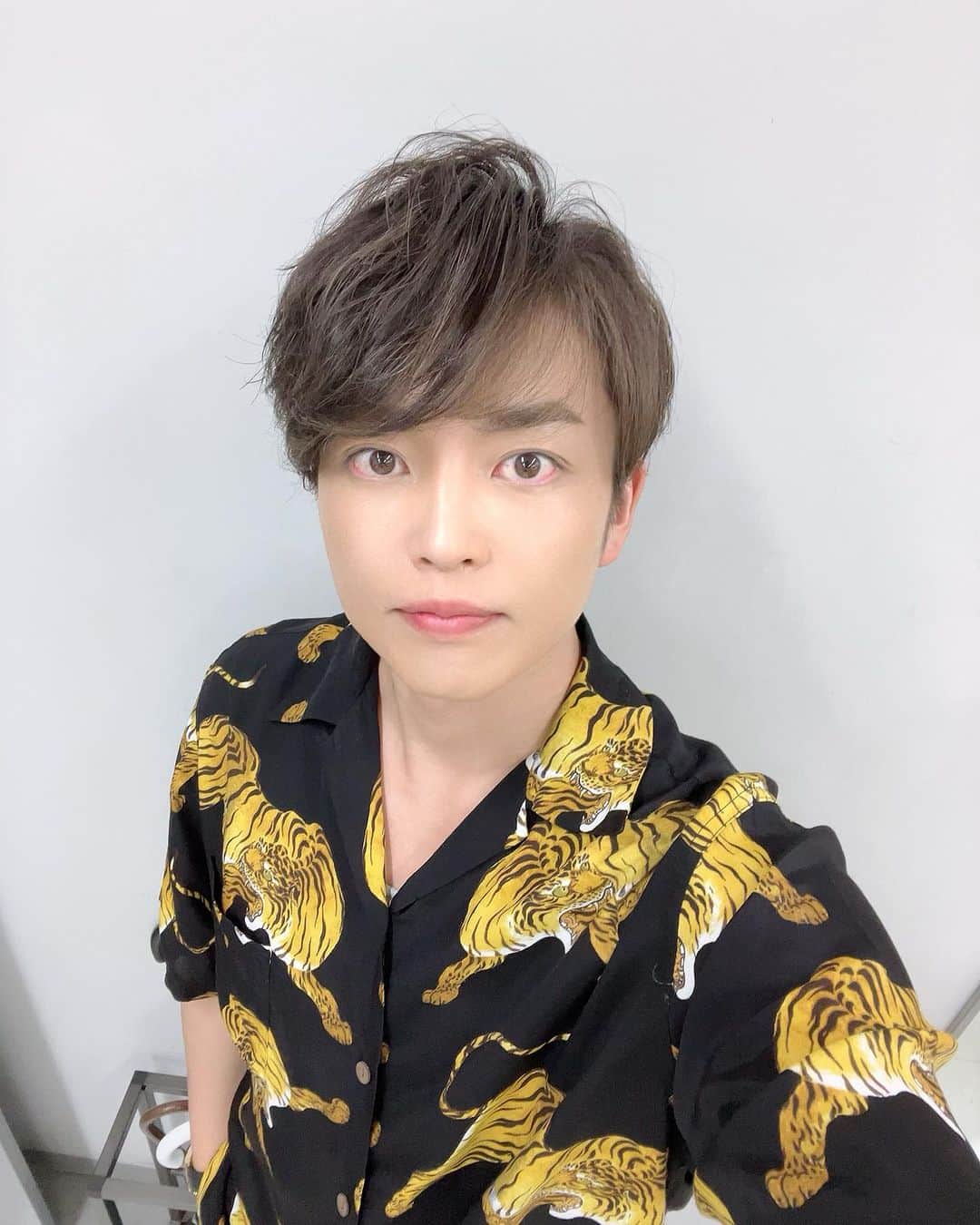 のインスタグラム：「2023.10.10 カンテレ「やすとも・友近のキメツケ！※あくまで個人の感想です」 出演させて頂きました。  いつも素敵な時間を過ごさせて頂いています。  元気が出る曲で 優里/ピーターパン @yuuri__music__official  を取り上げて頂きました。  世界最古のカフェはいかがでしたでしょうか？ 皆さんのおすすめのカフェはどこですか？？教えてね。  #キメツケ  #やすとも さん #友近 さん #中川翔子 さん #田崎佑一 さん」