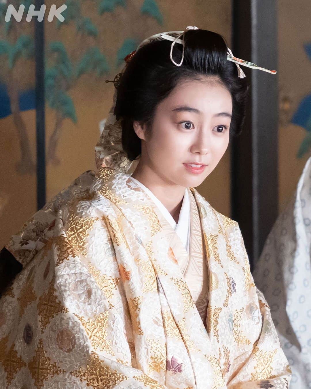 高田夏帆のインスタグラム：「大奥~医療編~ 今夜22:00放送､ご覧下さいませ👘 ps.お御台所の五十宮様､､旦那､､涙」