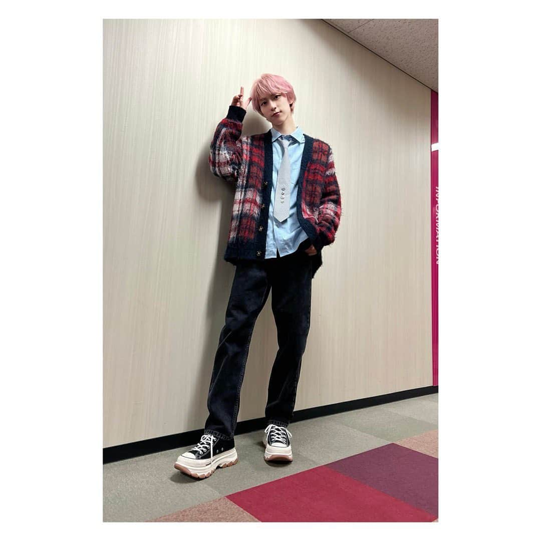 四谷真佑さんのインスタグラム写真 - (四谷真佑Instagram)「ピースしがち✌  .  .  #ぽかぽか #ootd」10月10日 21時23分 - 428_shinsuke